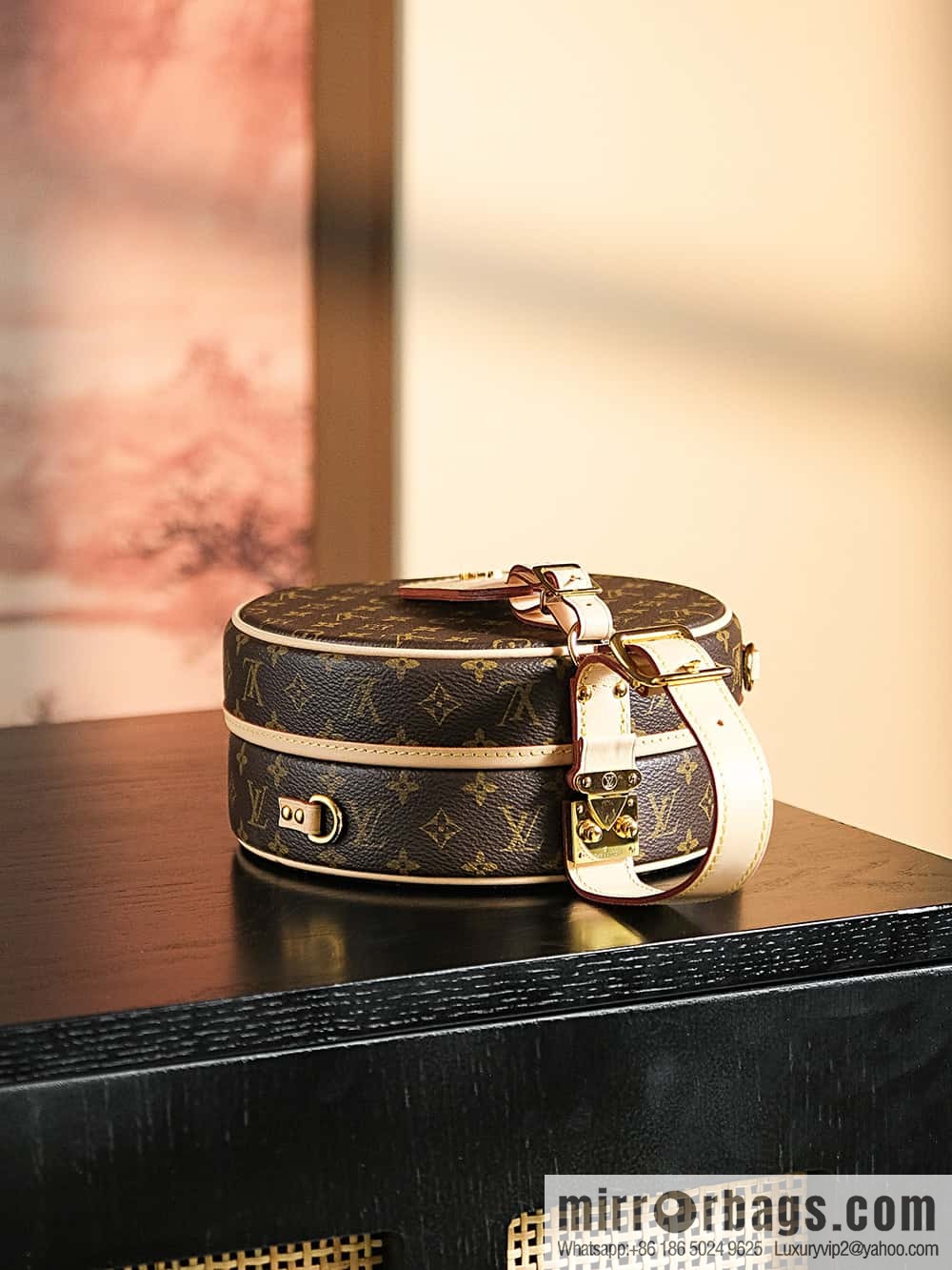 LV M43514 PETITE BOIZTE CHAPEAU BAG