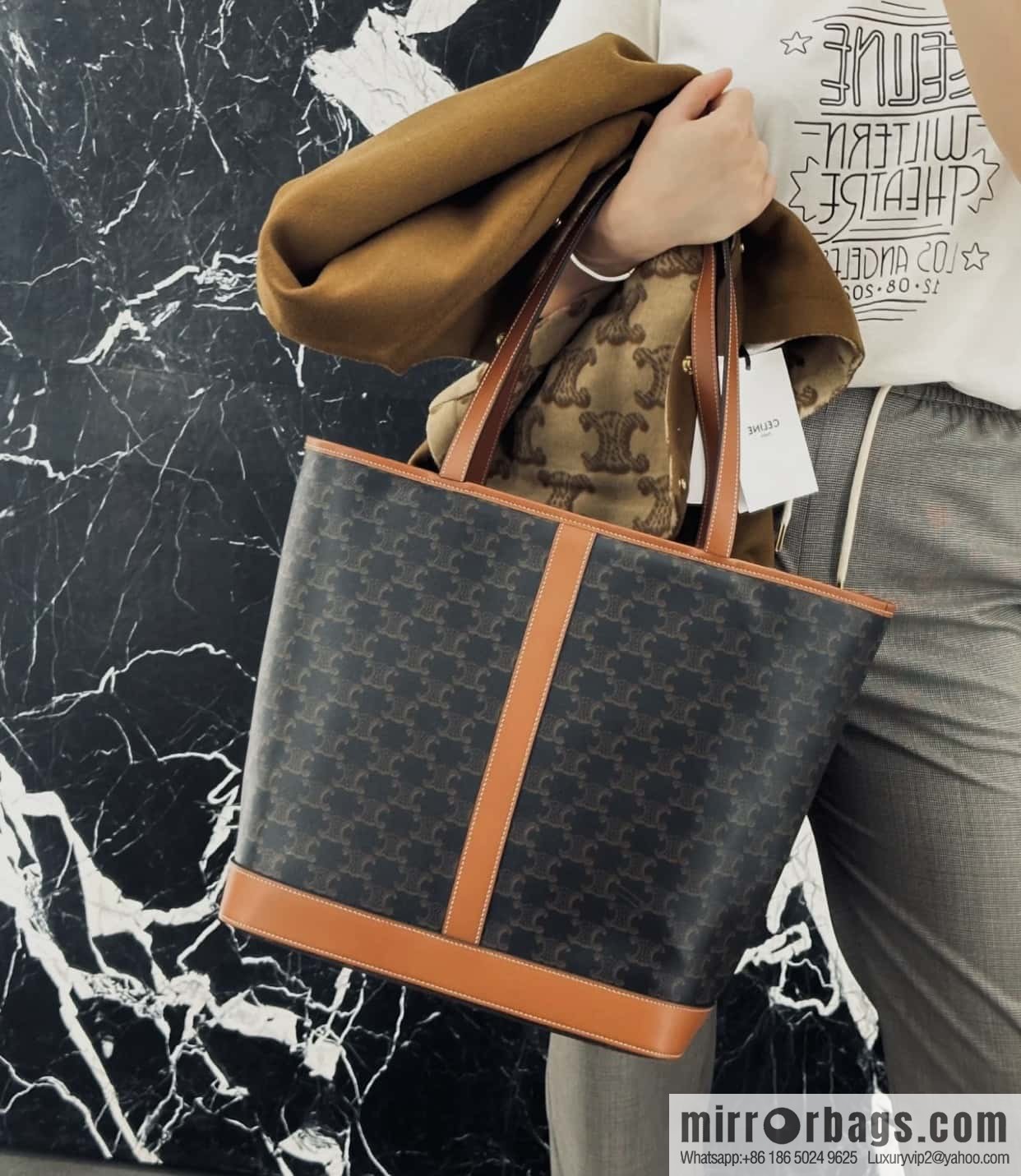 CELINE CABAS M logo printed cow leather (fabric) handbag 115072