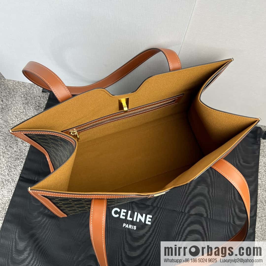 CELINE CABAS 16 logo printed handbag 112583