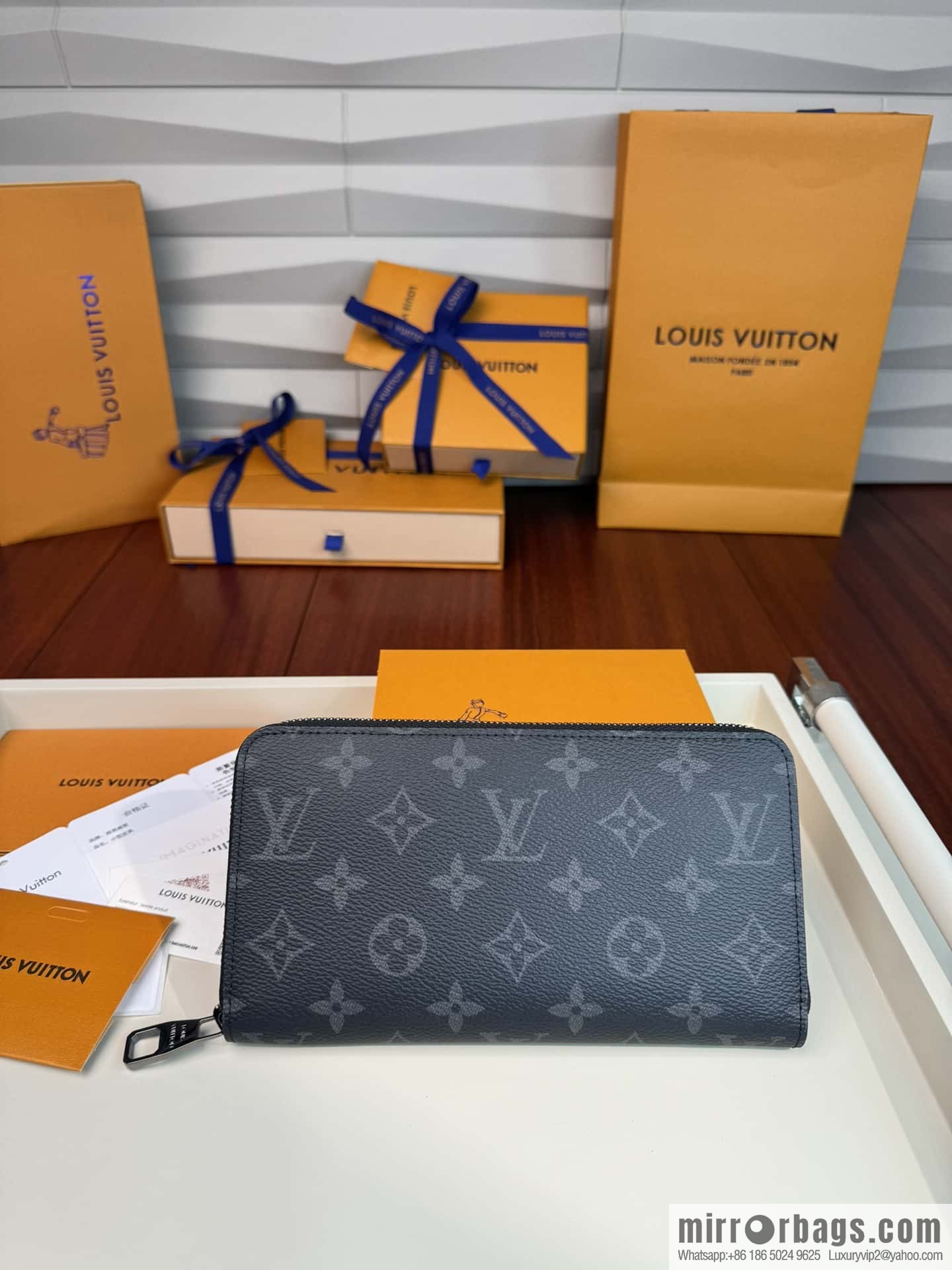 LV Zippy Wallet M42617 Premium