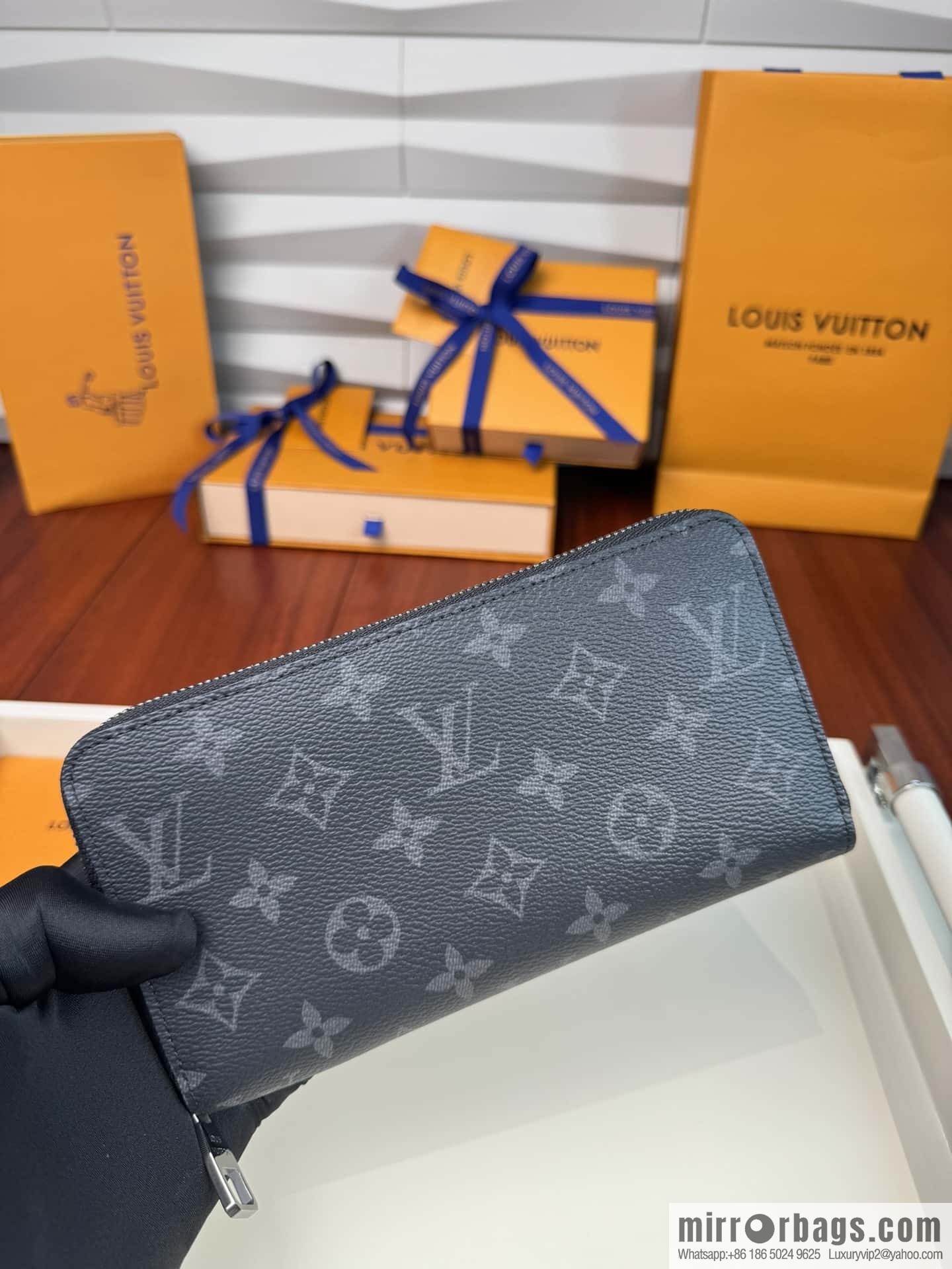 LV Zippy Wallet M42617 Premium