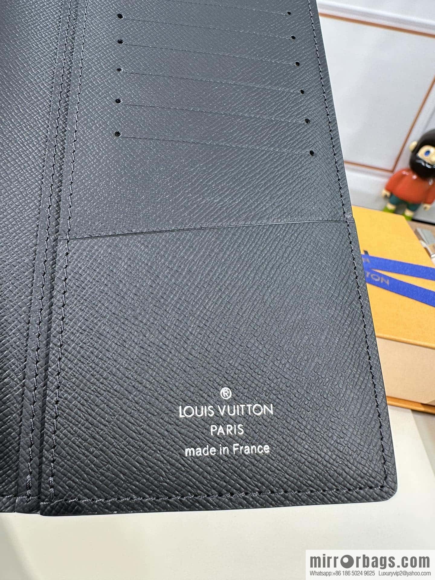LV Brazza Wallet M61697 Premium