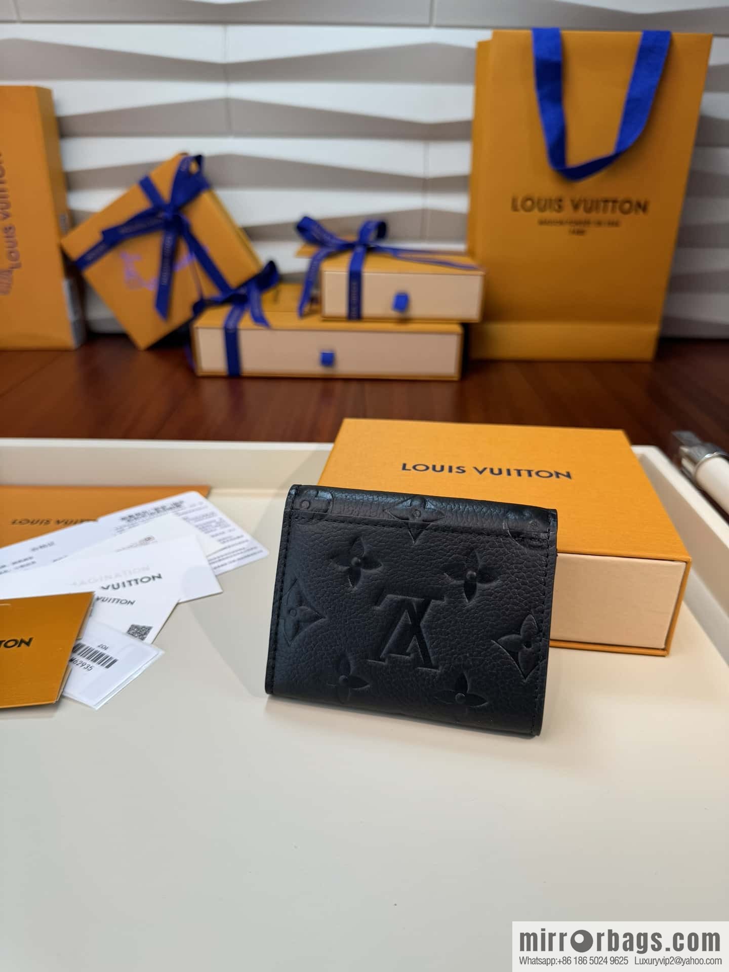 LV Zoé wallet M62935 Premium