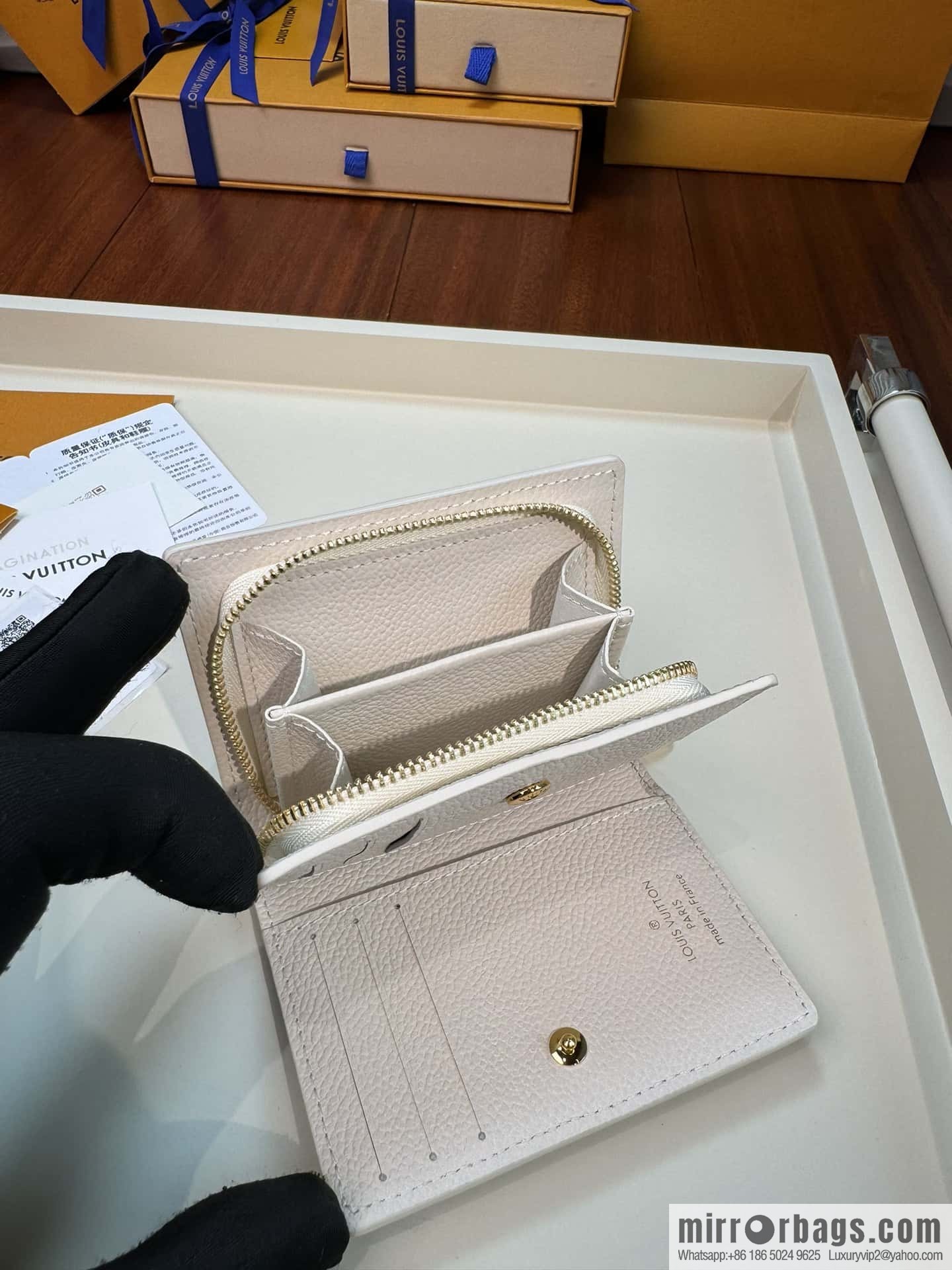 LV Cléa Wallet M83481 Premium