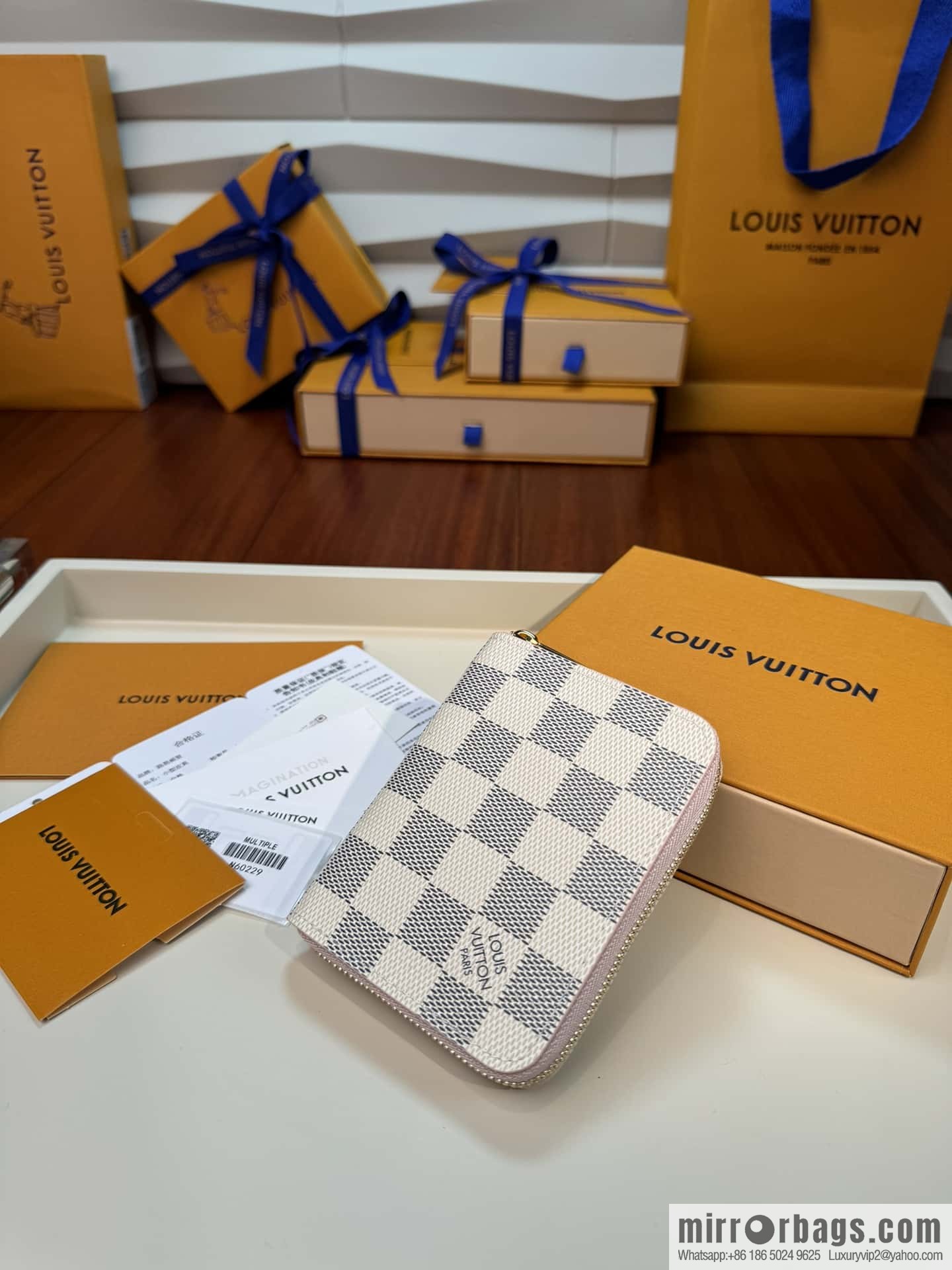 LV Zippy Coin Purse Padlock N60229 Premium