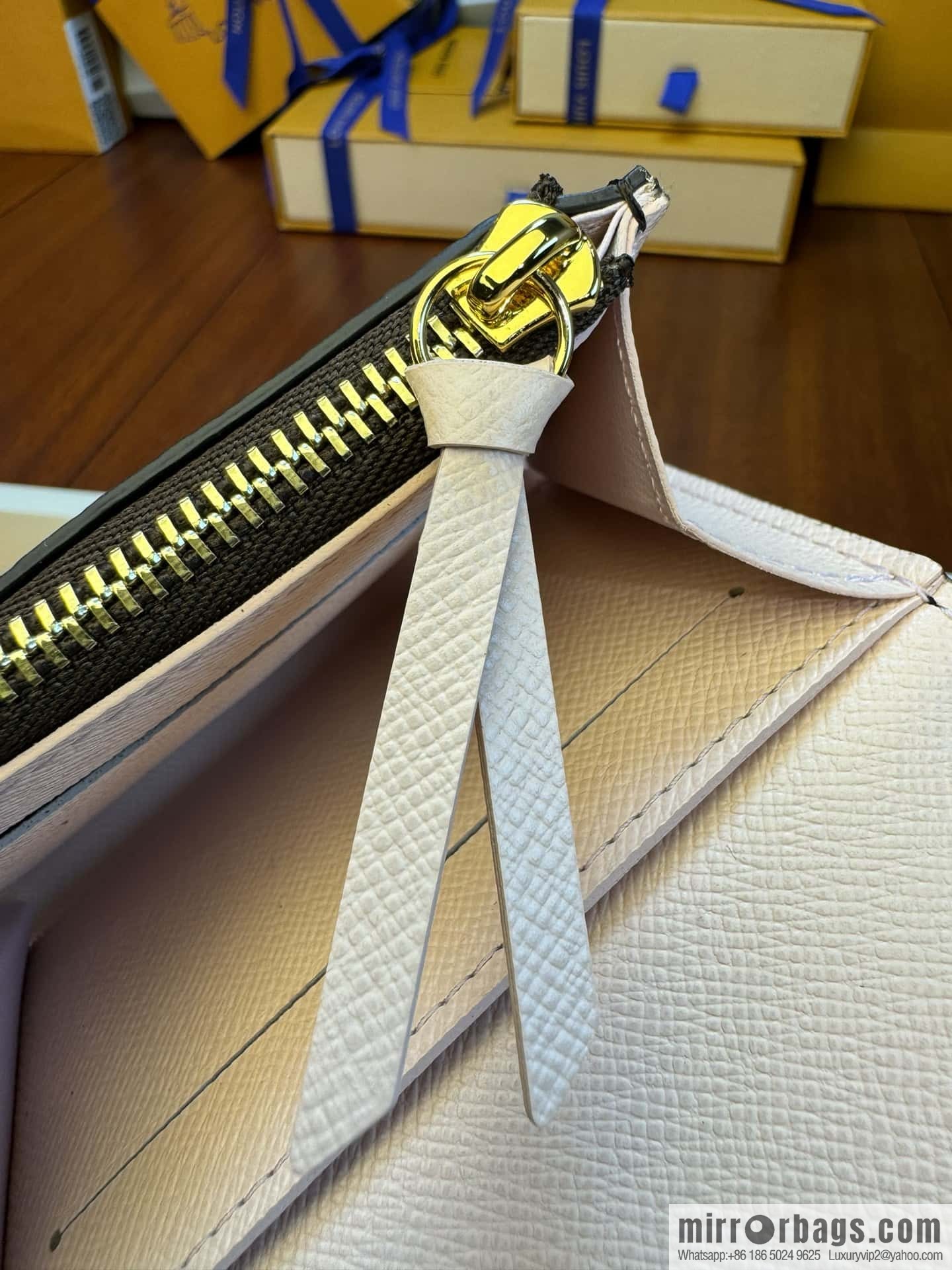 LV Rosalie wallet M83600 Premium
