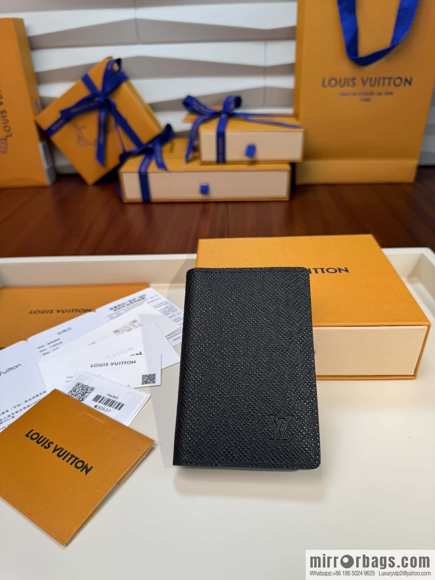 LV Pocket Wallet M30537 Premium