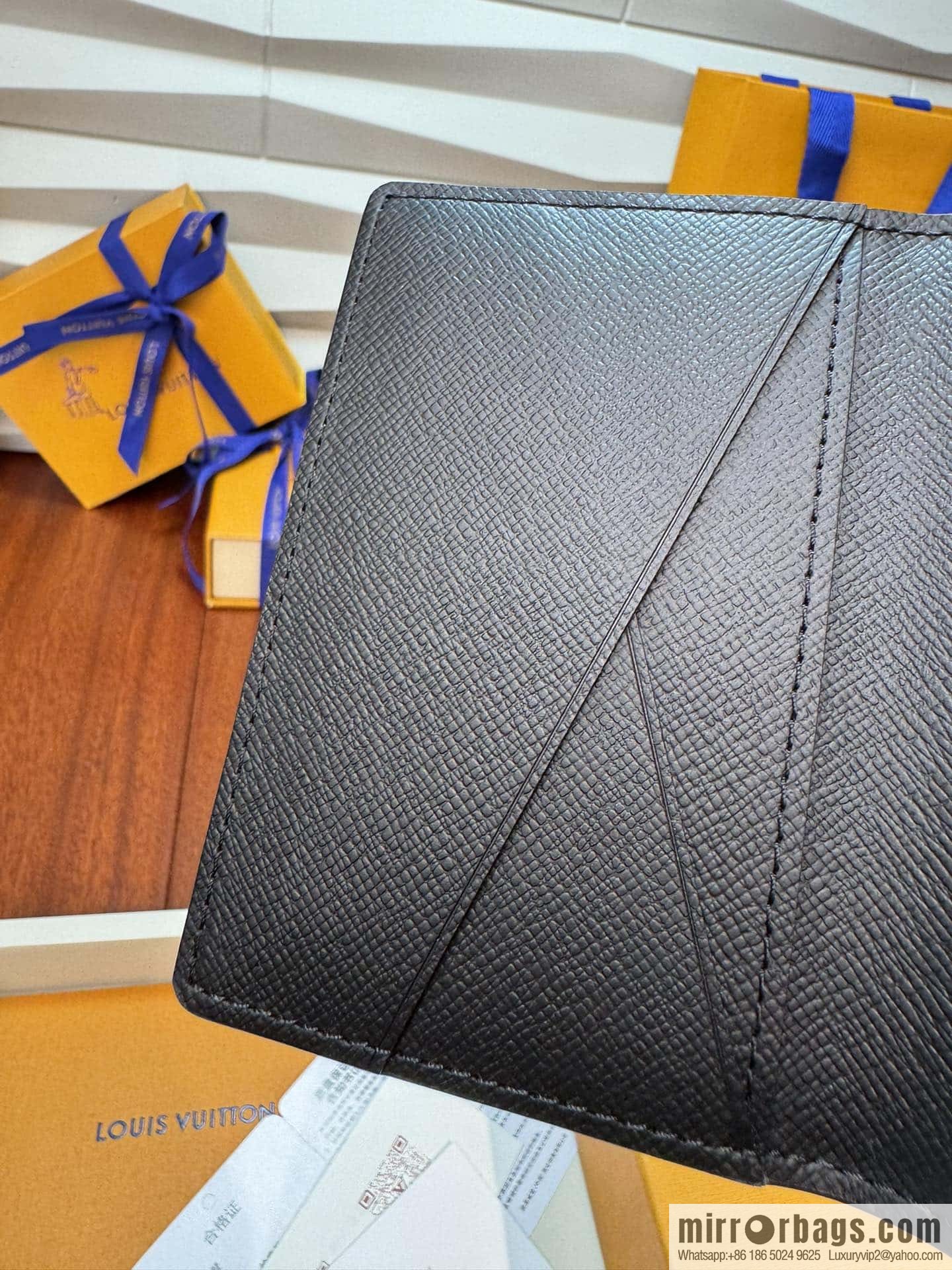 LV Pocket Wallet M30537 Premium