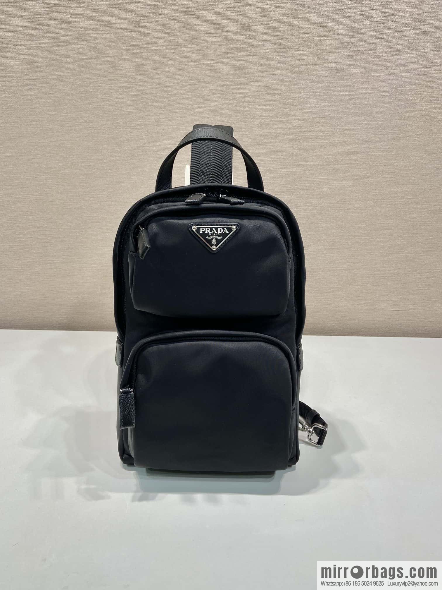 PRADA 🎉 new breast bag 🎉 2VZ105