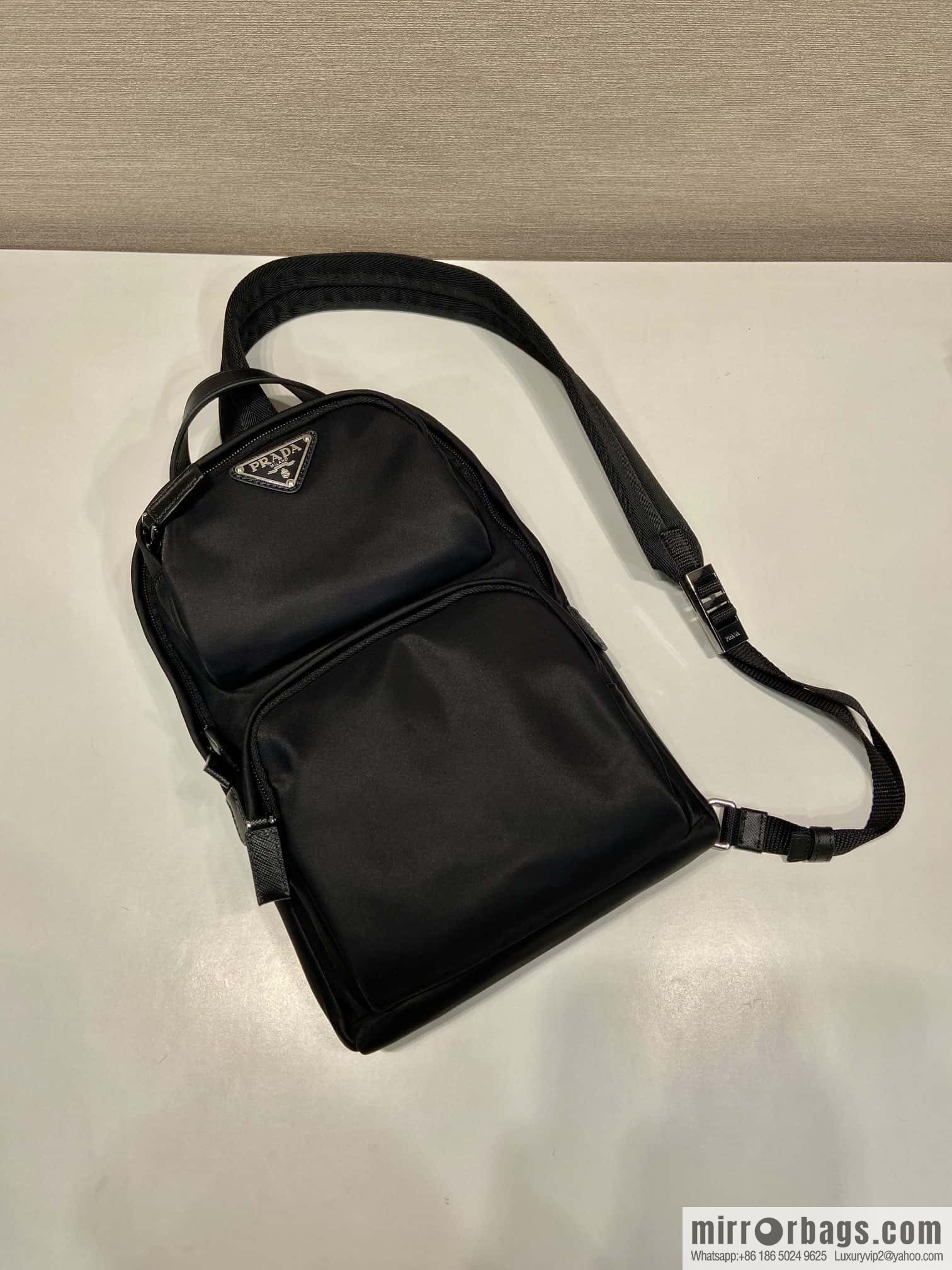 PRADA 🎉 new breast bag 🎉 2VZ105