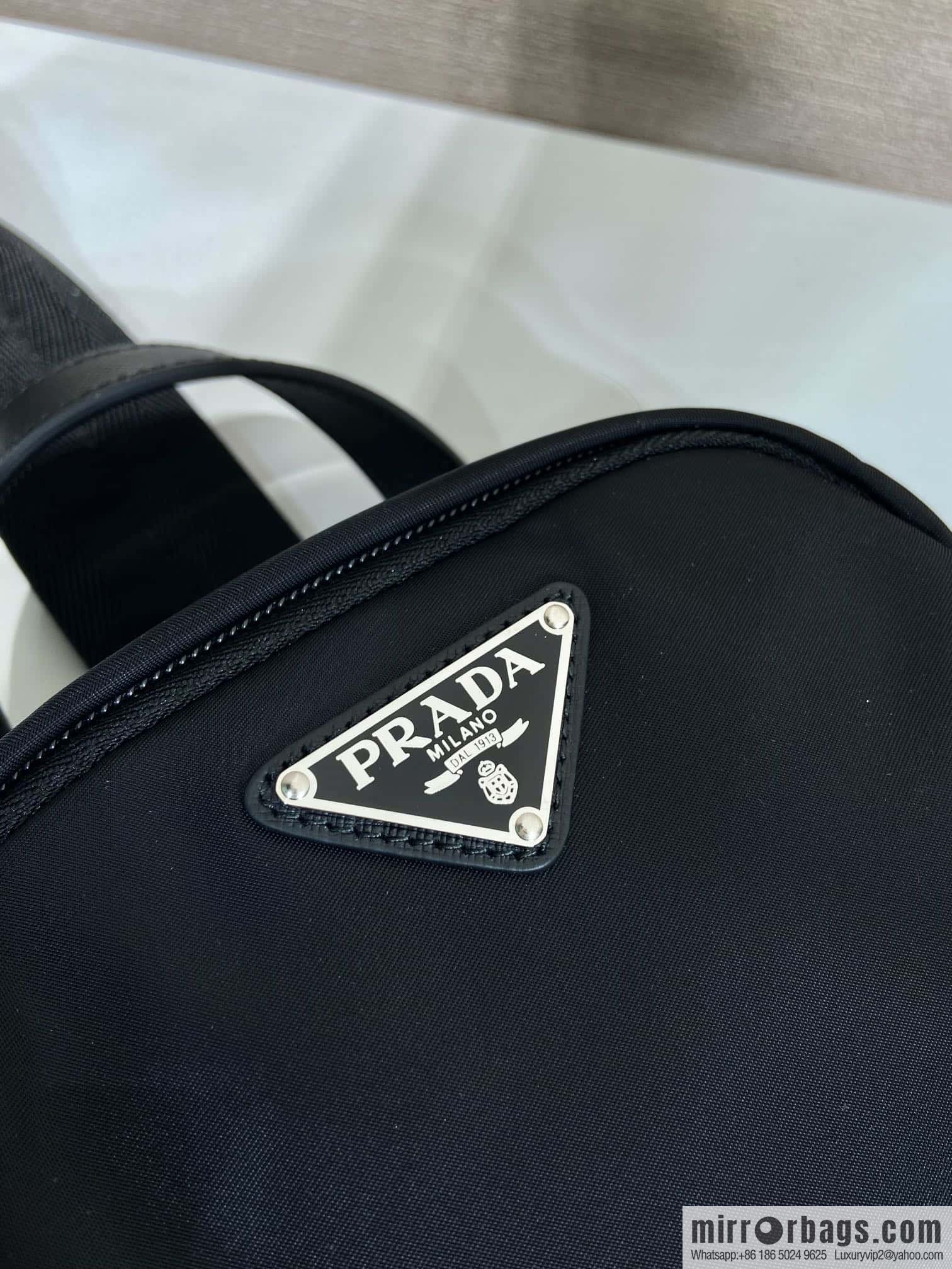 PRADA 🎉 new breast bag 🎉 2VZ105