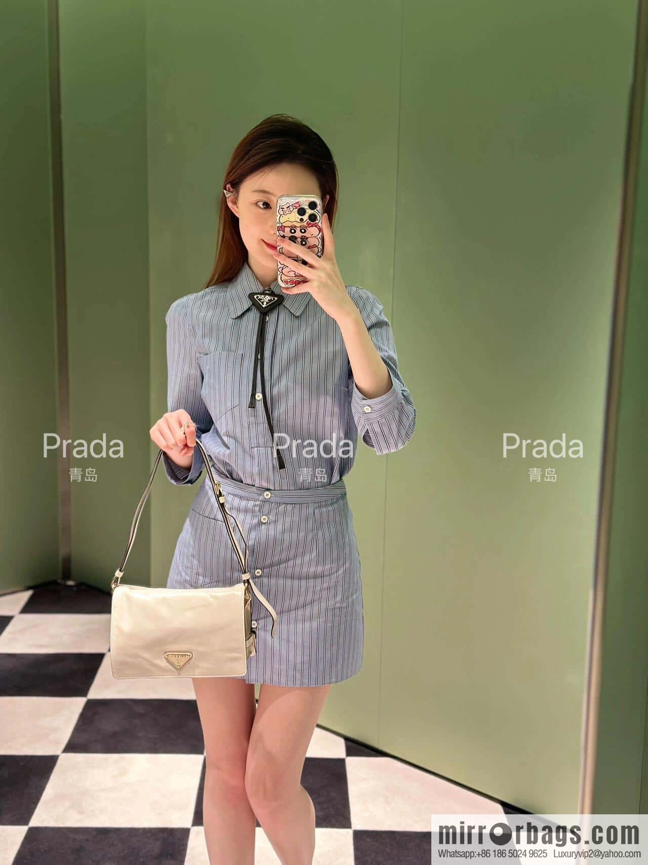 PRADA 🎉 oil wax leather messenger bag 🎉 1BD082
