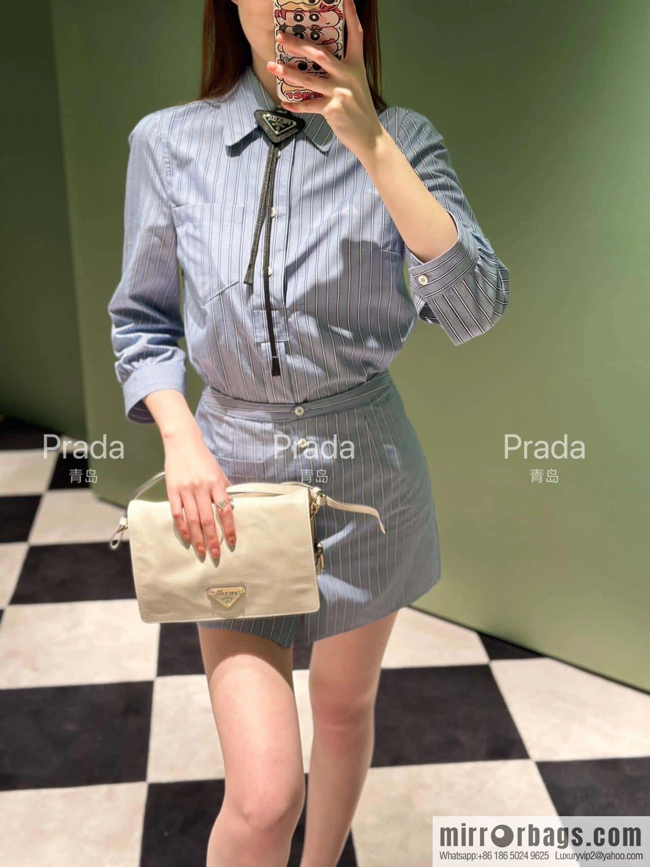 PRADA 🎉 oil wax leather messenger bag 🎉 1BD082