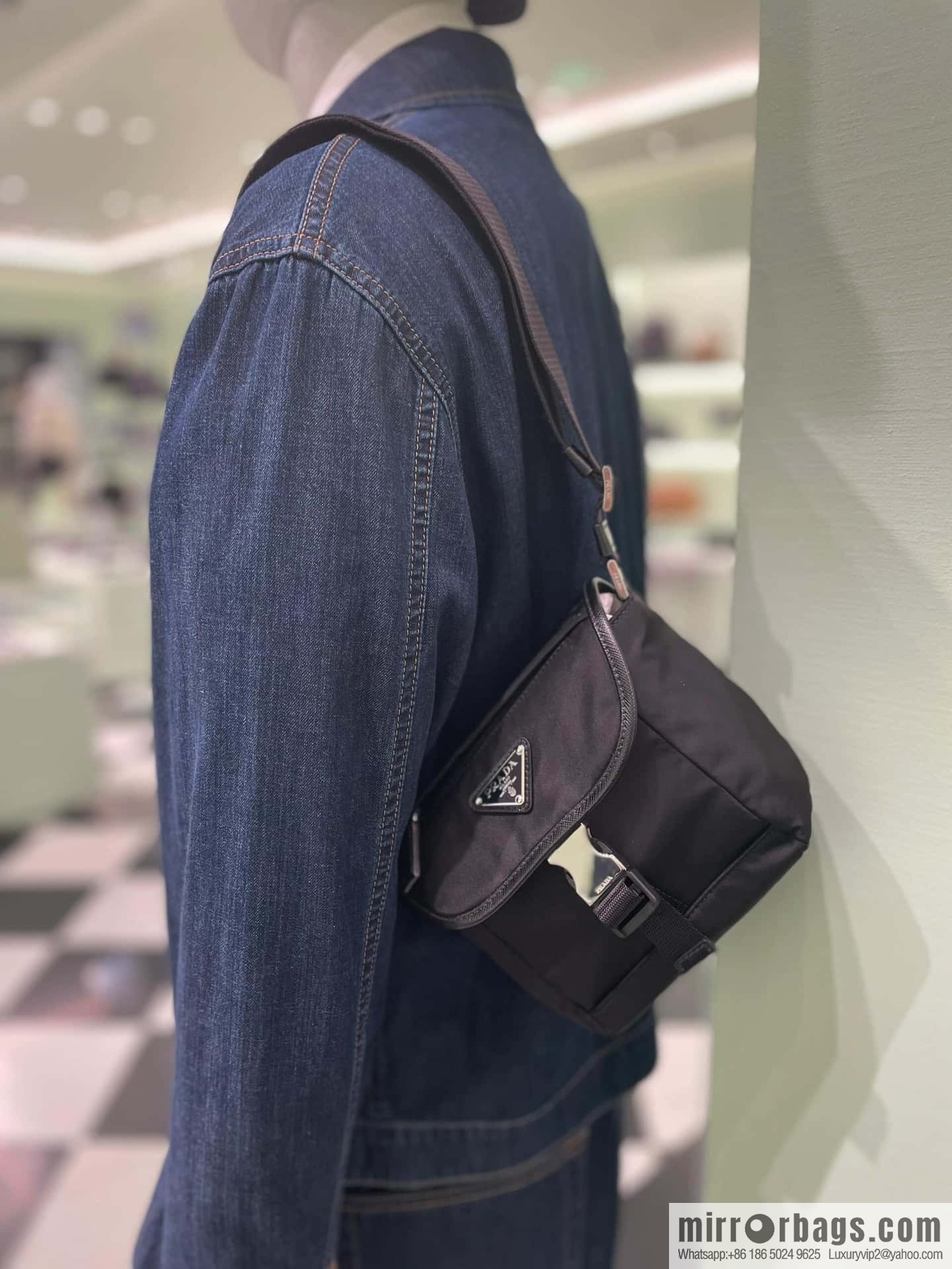 PRADA 🎉 new messenger bag 🎉 2VD070 mini