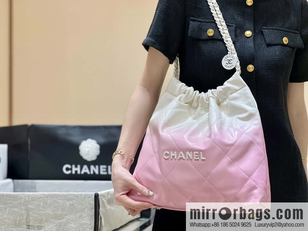 CHANEL 24S spring and summer series, global limited edition gradual change 22 bags AS3261