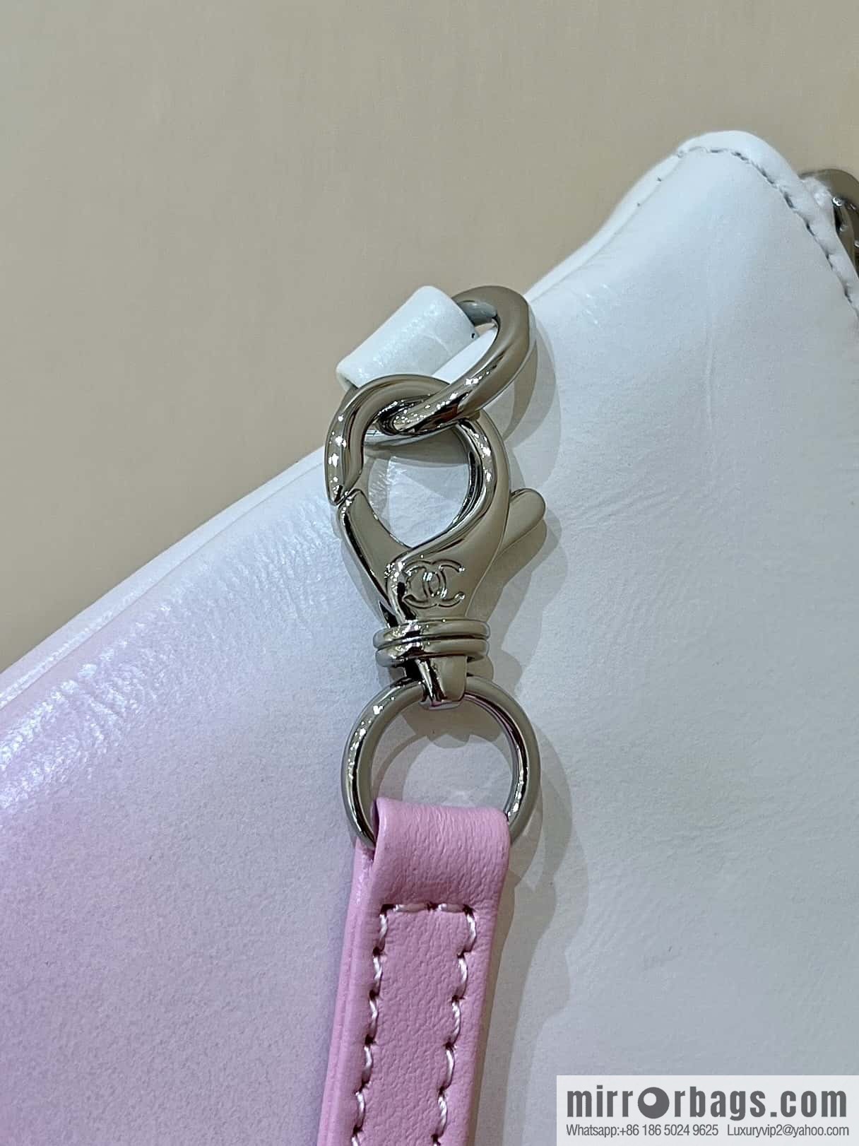 CHANEL 24S spring and summer series, global limited edition gradual change 22 bags AS3261