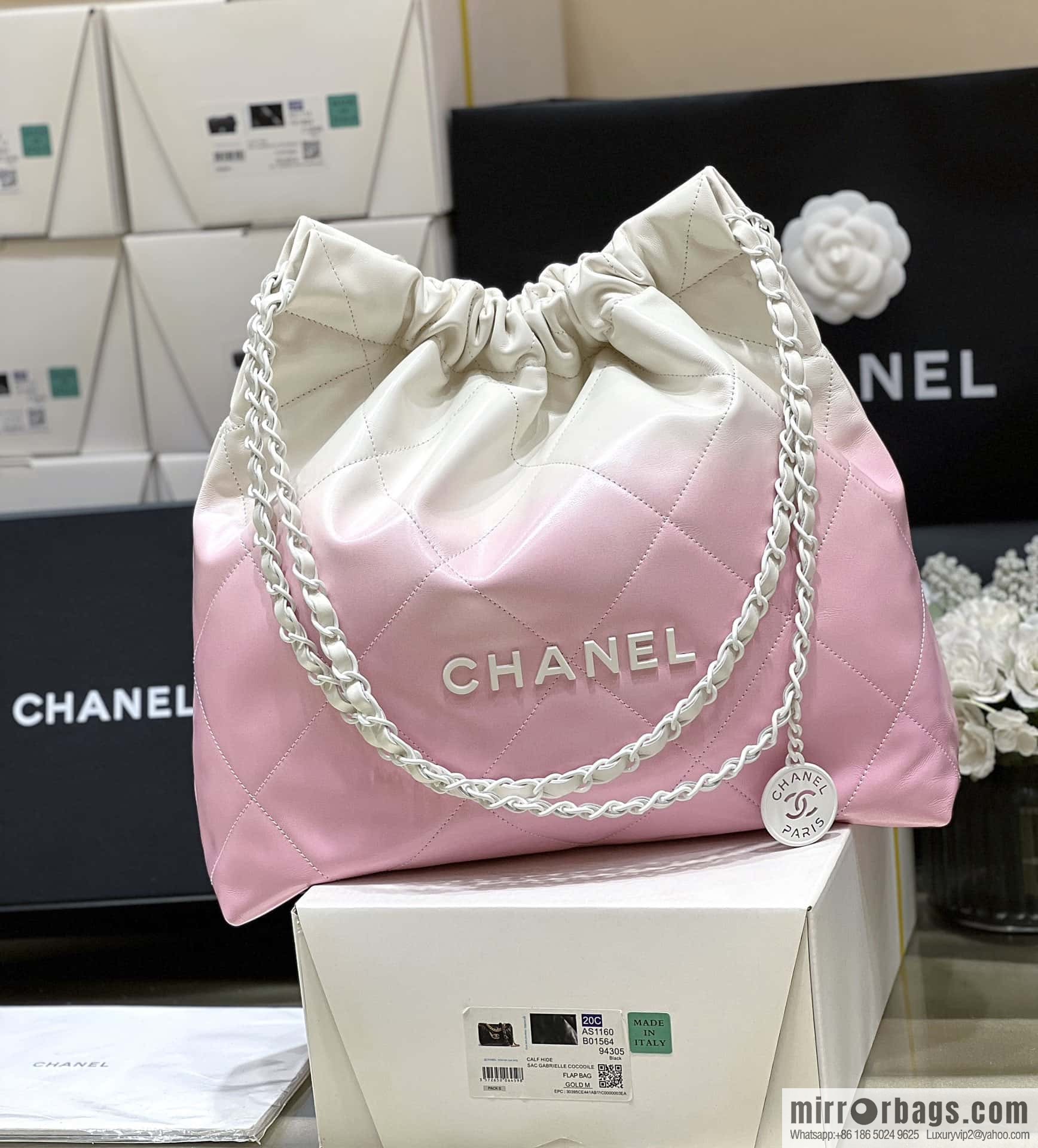 CHANEL 24S spring and summer series, global limited edition gradual change 22 bags AS3261