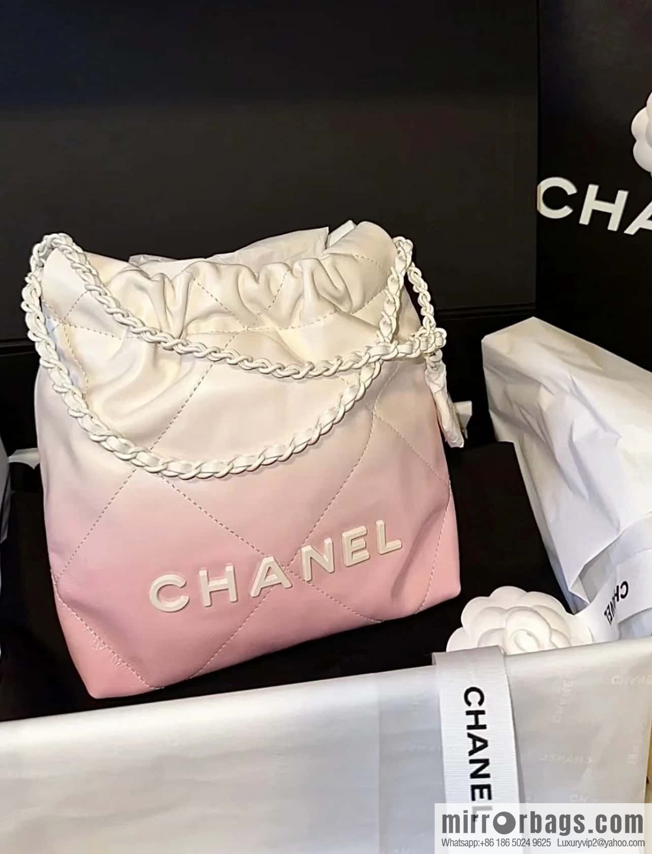 CHANEL 24S spring and summer series, global limited edition gradual change 22 bags AS3980