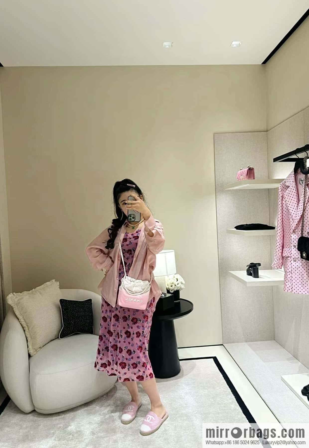 CHANEL 24S spring and summer series, global limited edition gradual change 22 bags AS3980