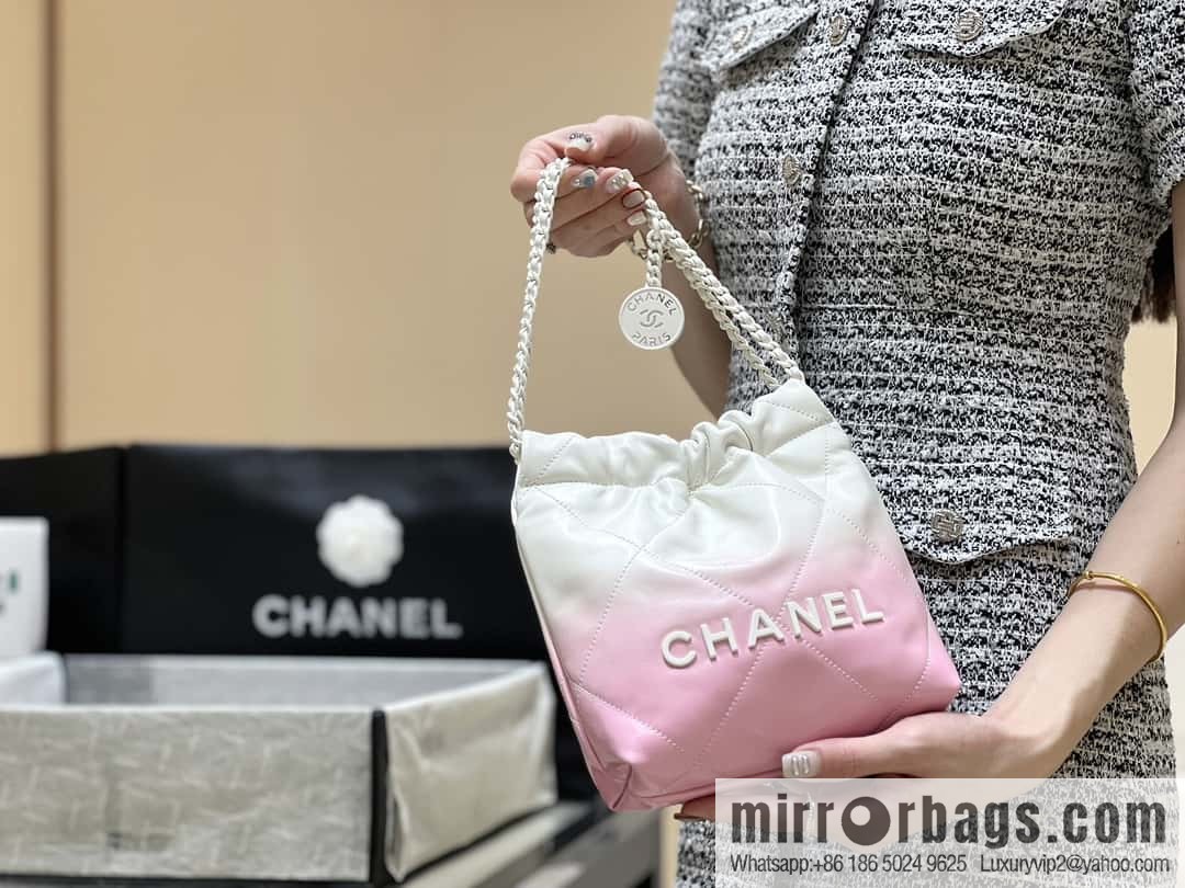CHANEL 24S spring and summer series, global limited edition gradual change 22 bags AS3980
