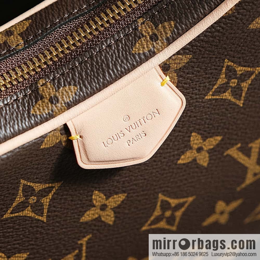 LV M46828 CROISSANT medium handbag