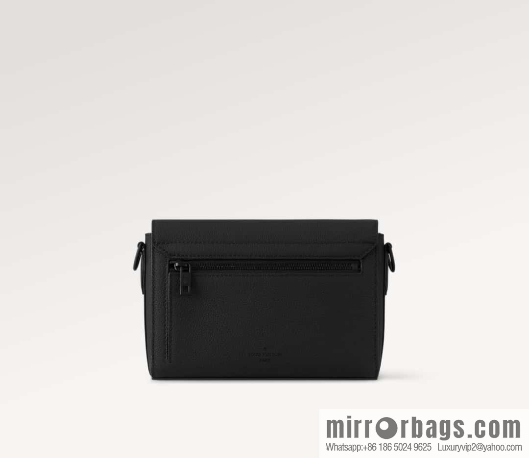 [Premium‑quality] M24769 black full leather men's bag messenger bag series Takeoff small Aer messenger bag M25125 M24769