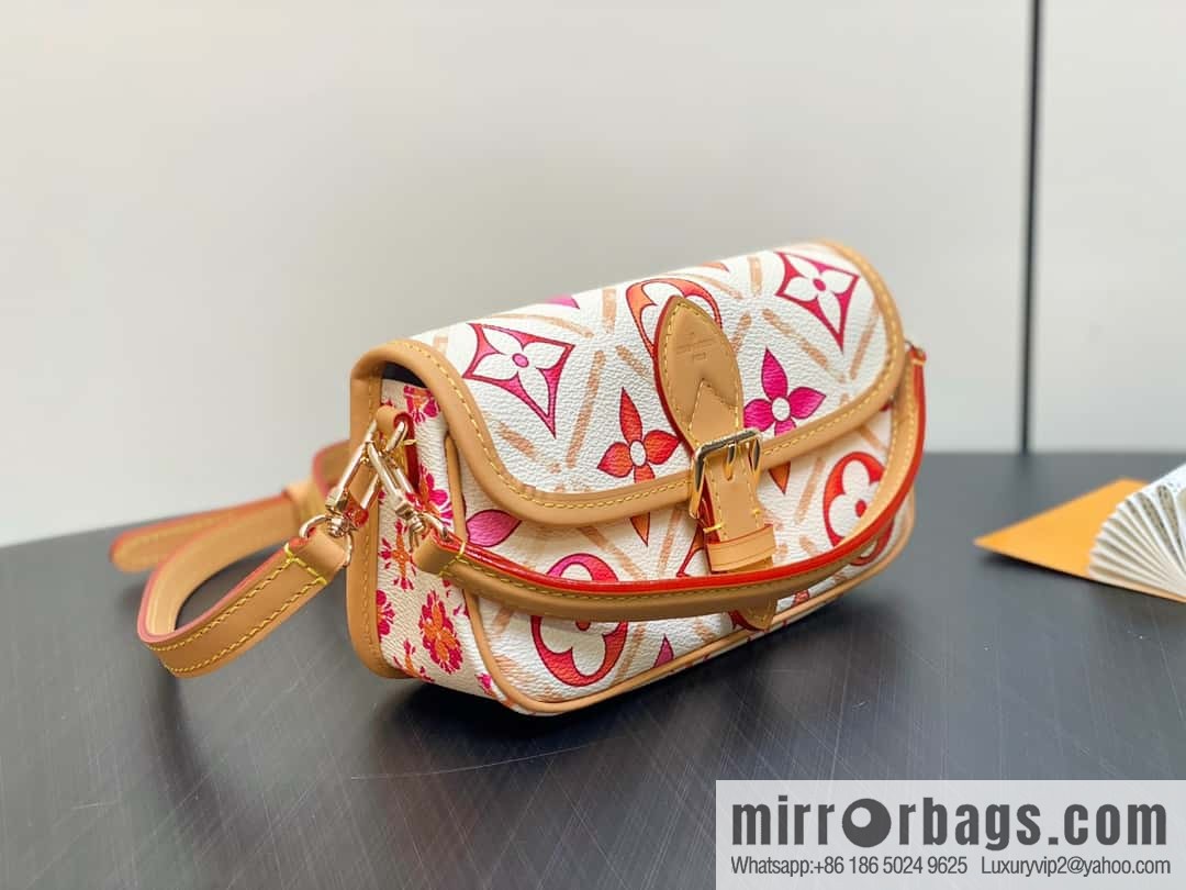 [Boutique‑grade] M83621 rose red printed mini baguette bag Nano Diane baguette handbag, rose red (2024 summer) By the Pool summer series
