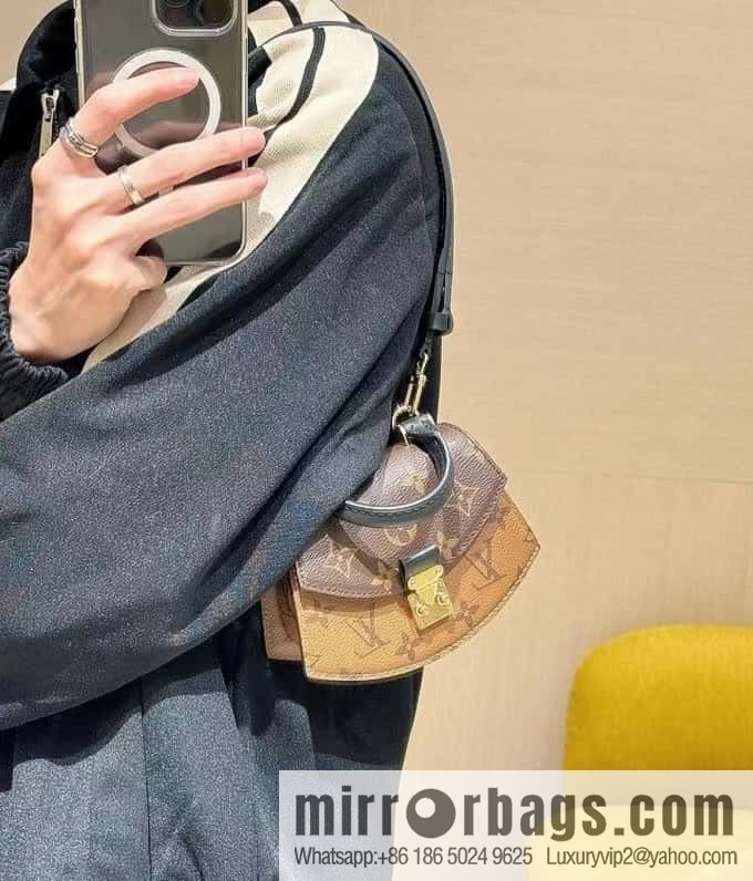 LV M83473 China limited PICO TILSITT handbag