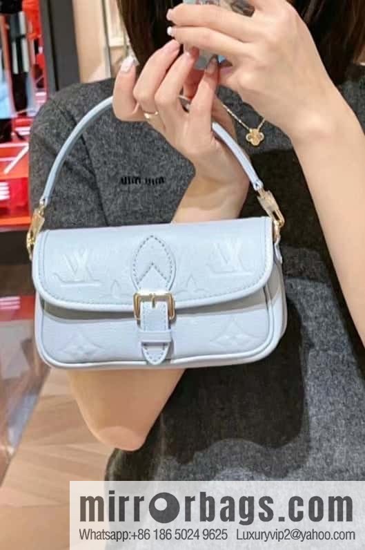 LV M83592 NANO DIANE handbag