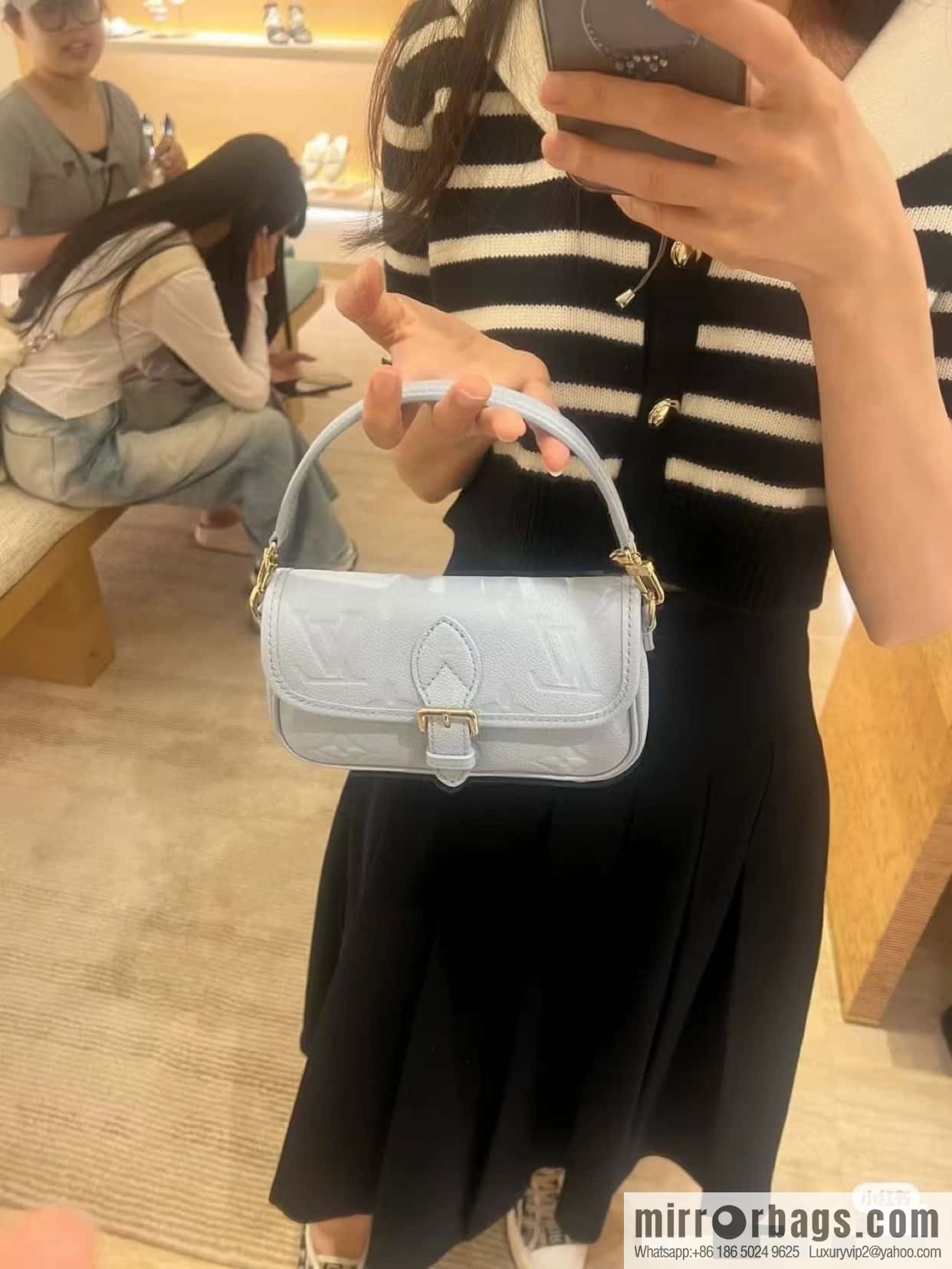 LV M83592 NANO DIANE handbag