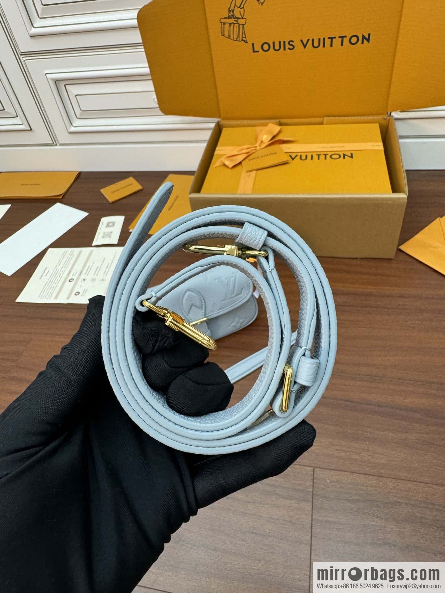 LV M83592 NANO DIANE handbag