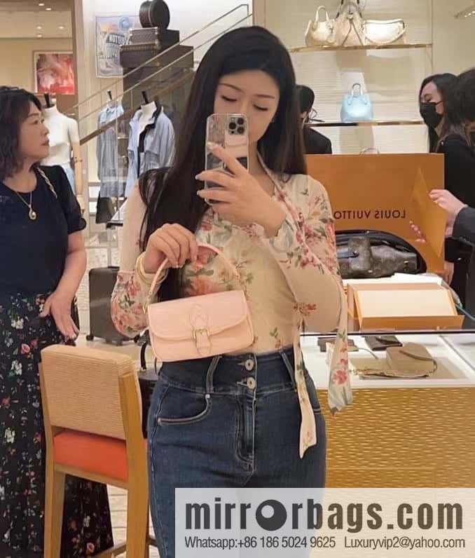 LV M83566 NANO DIANE handbag