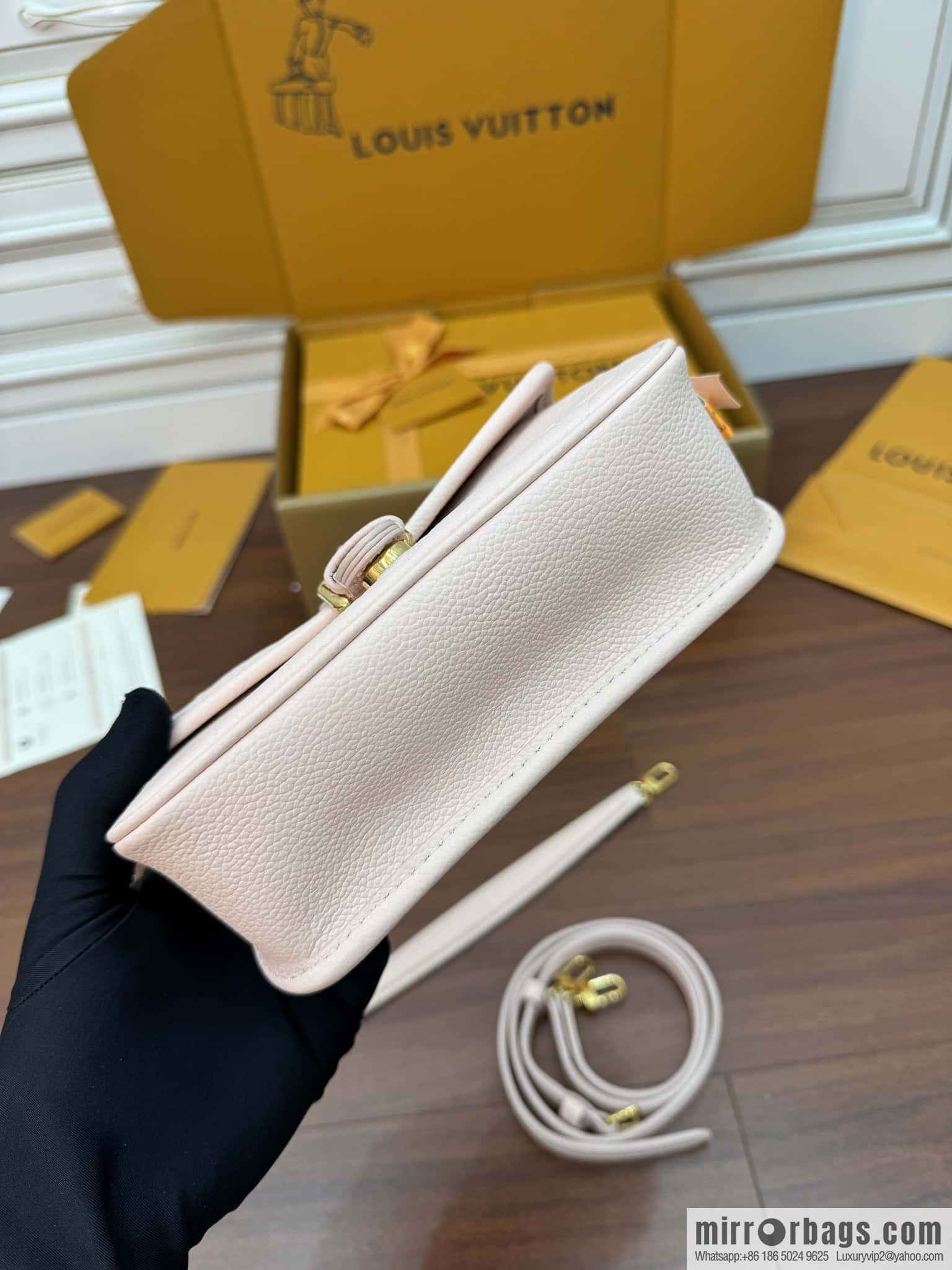 LV M83566 NANO DIANE handbag