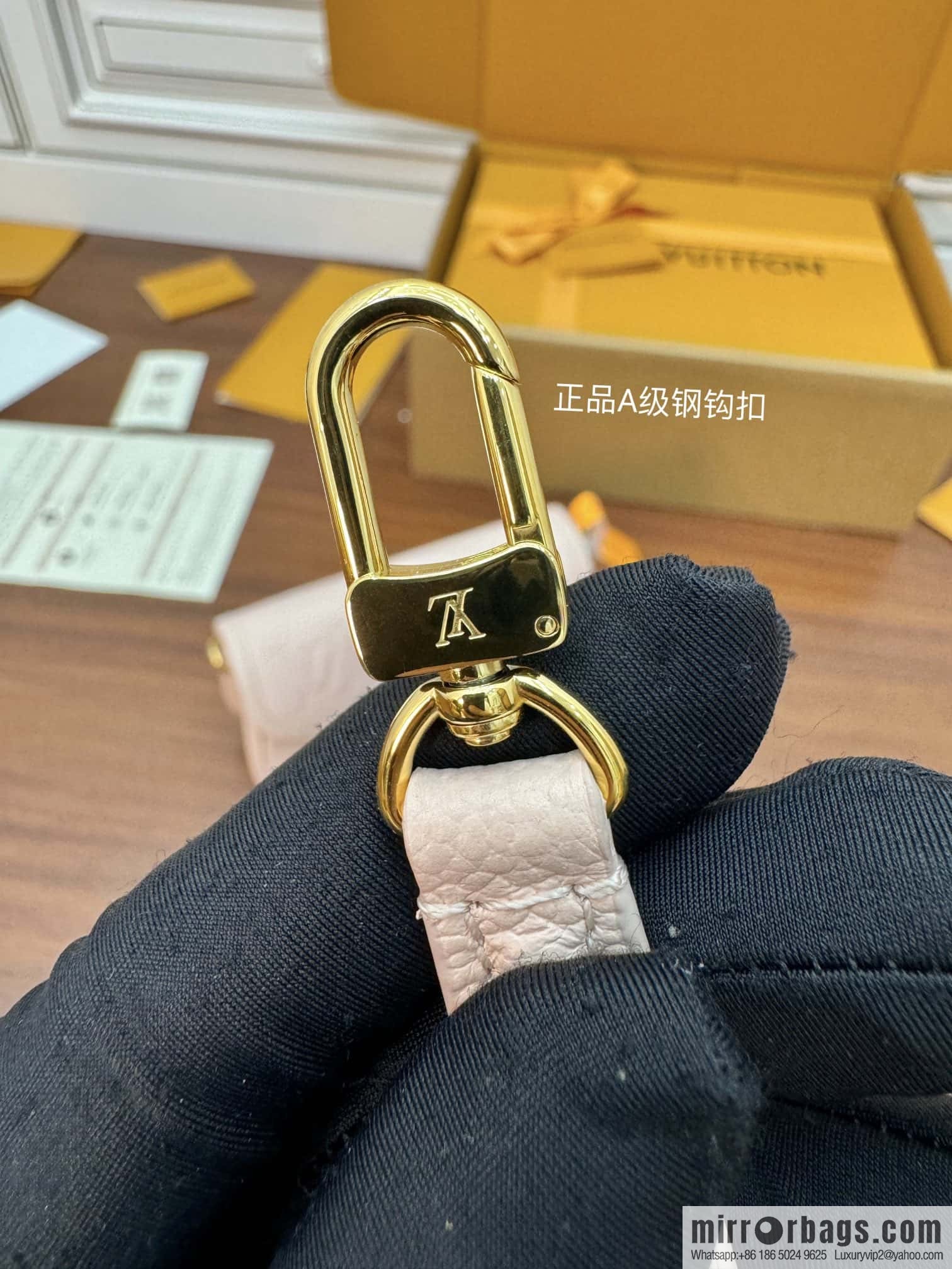 LV M83566 NANO DIANE handbag