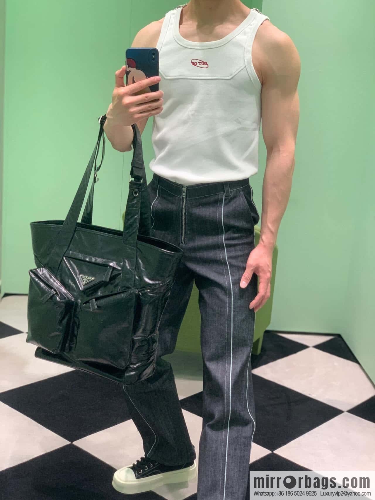 PRADA 🎉 new tote bag 🎉 2VG120 oil wax leather