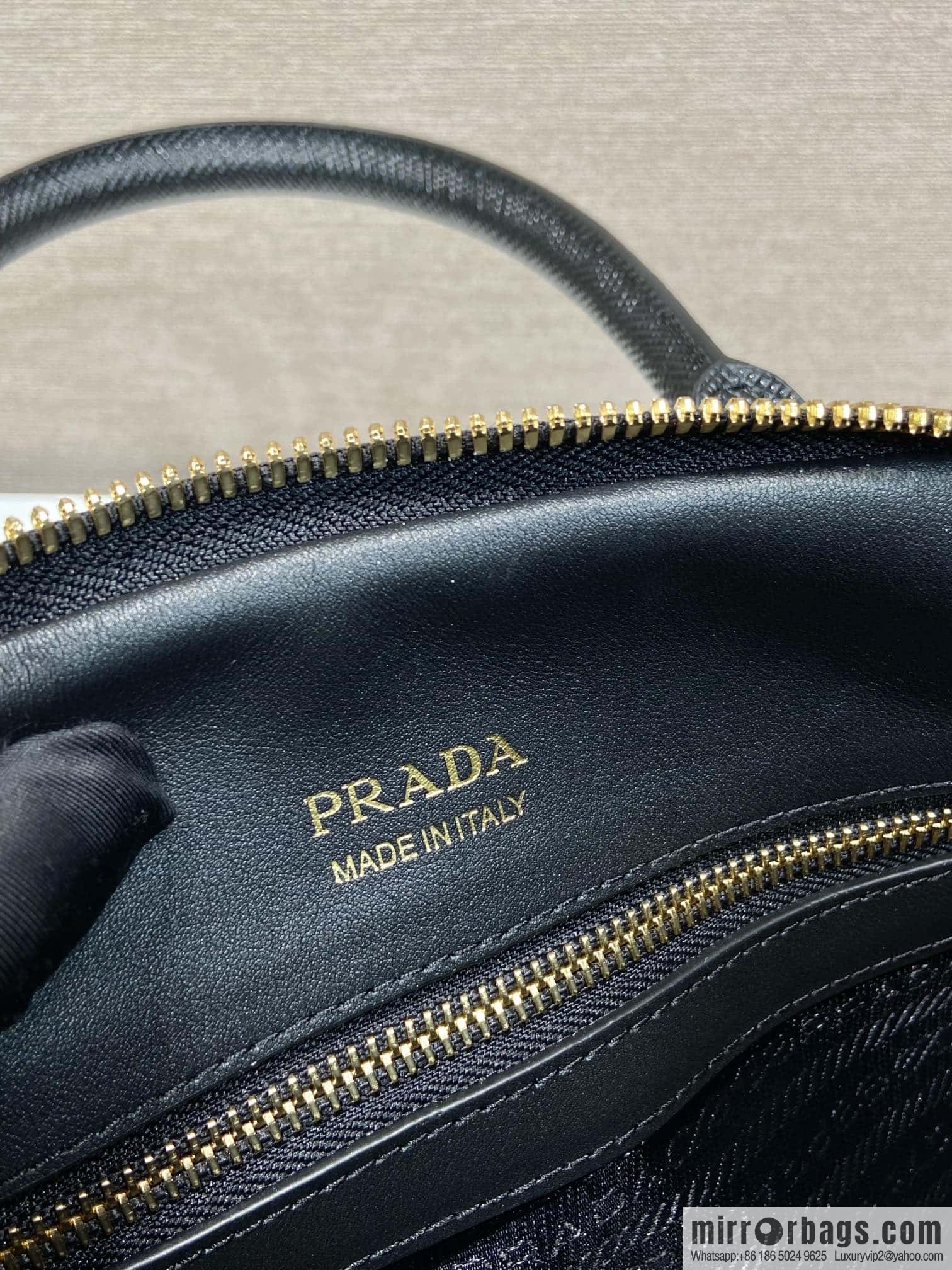 PRADA 🎉 new shell bag 🎉 1BG537