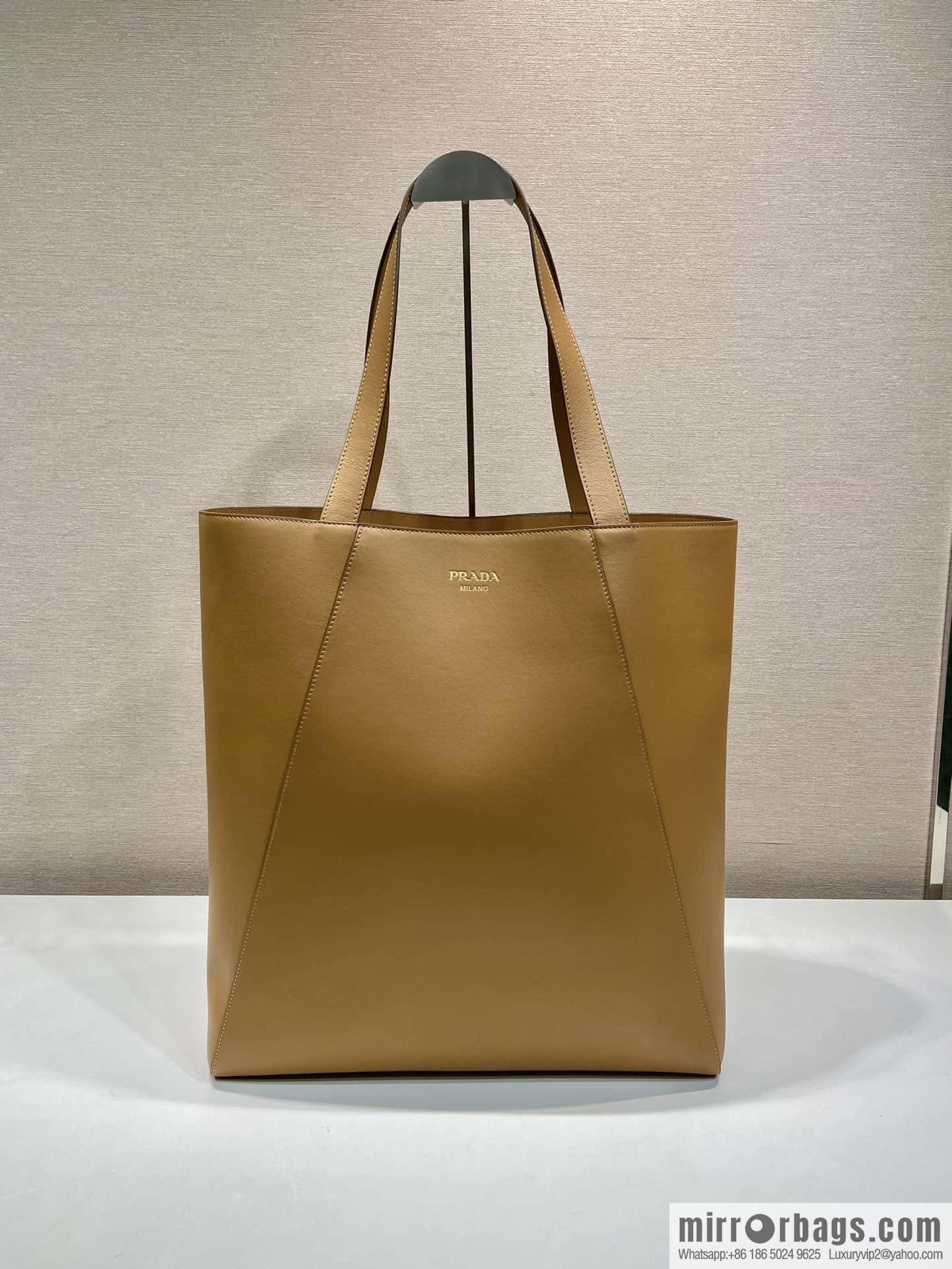PRADA 🎉 new tote bag 🎉 2VG122 brown