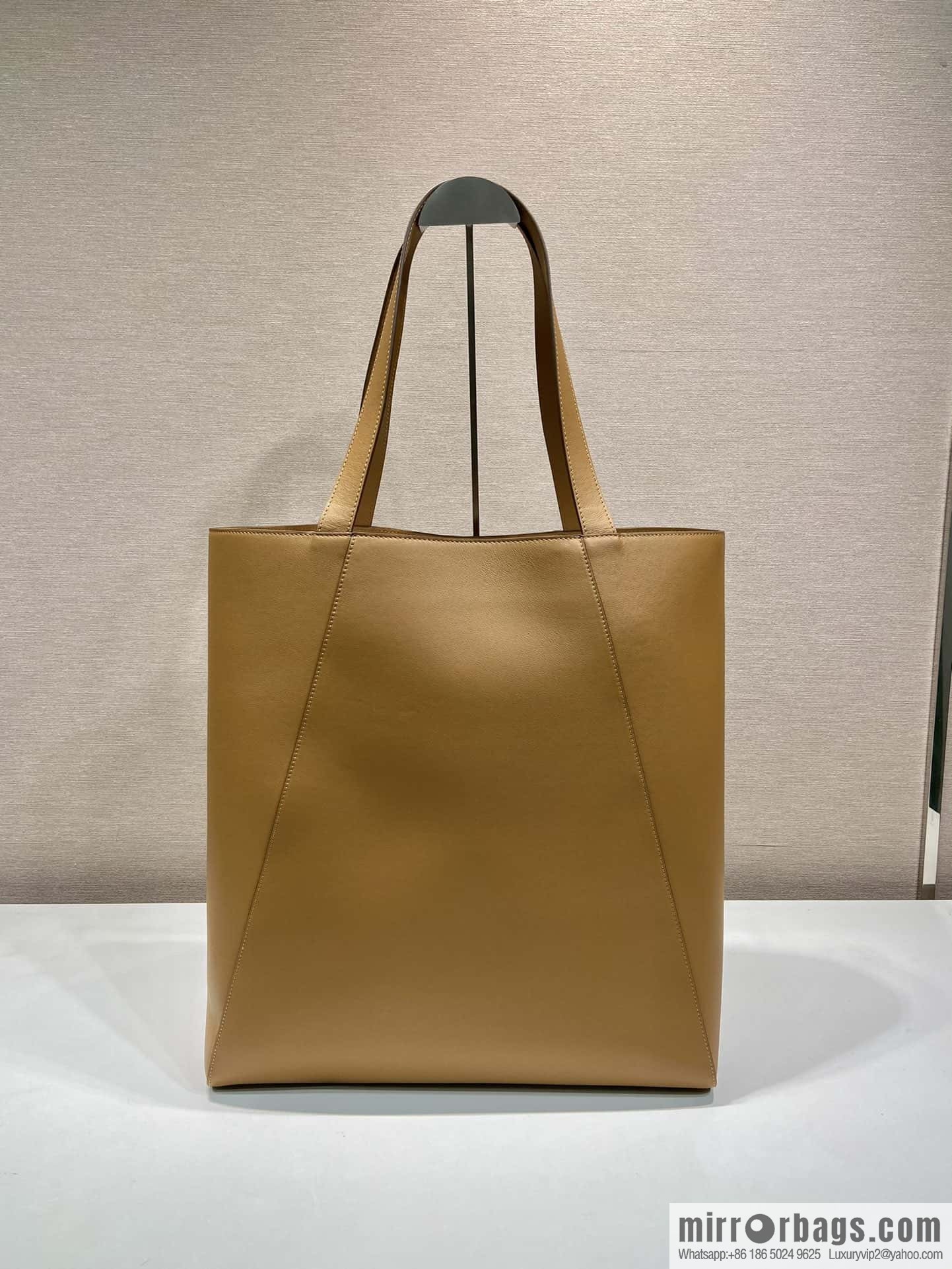 PRADA 🎉 new tote bag 🎉 2VG122 brown