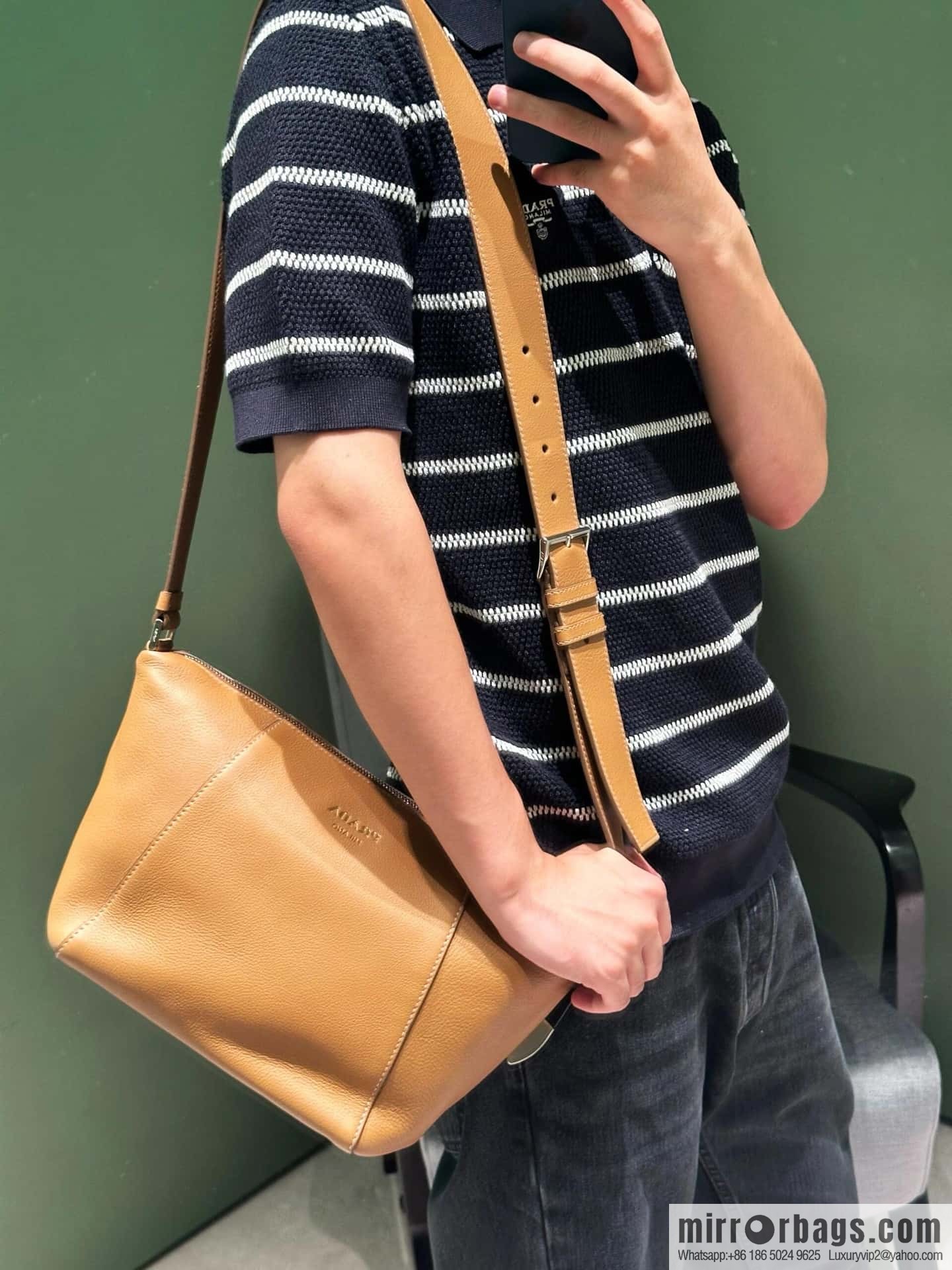 PRADA 🎉 new mailman bag 🎉 2VH177 brown