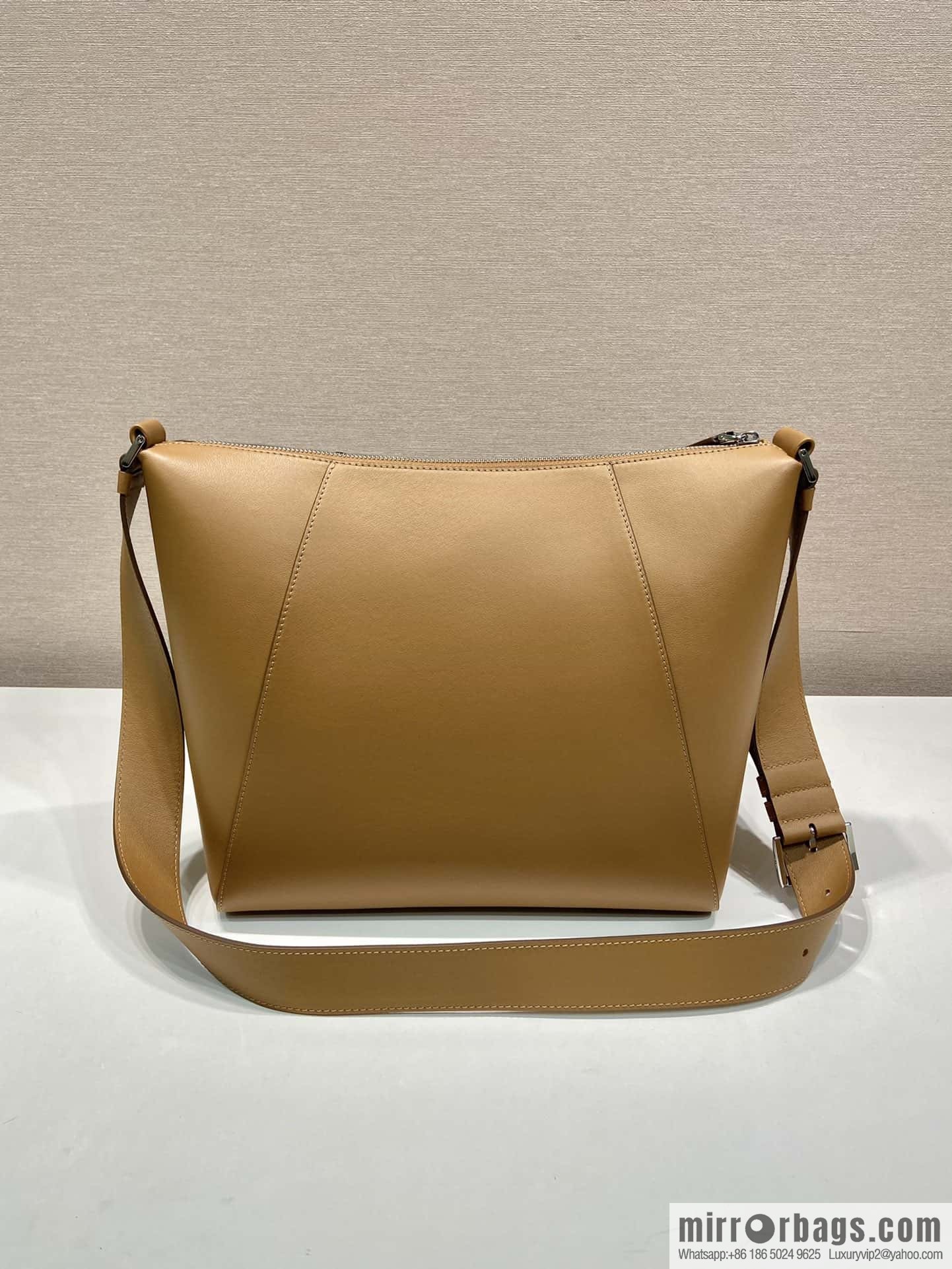 PRADA 🎉 new mailman bag 🎉 2VH177 brown