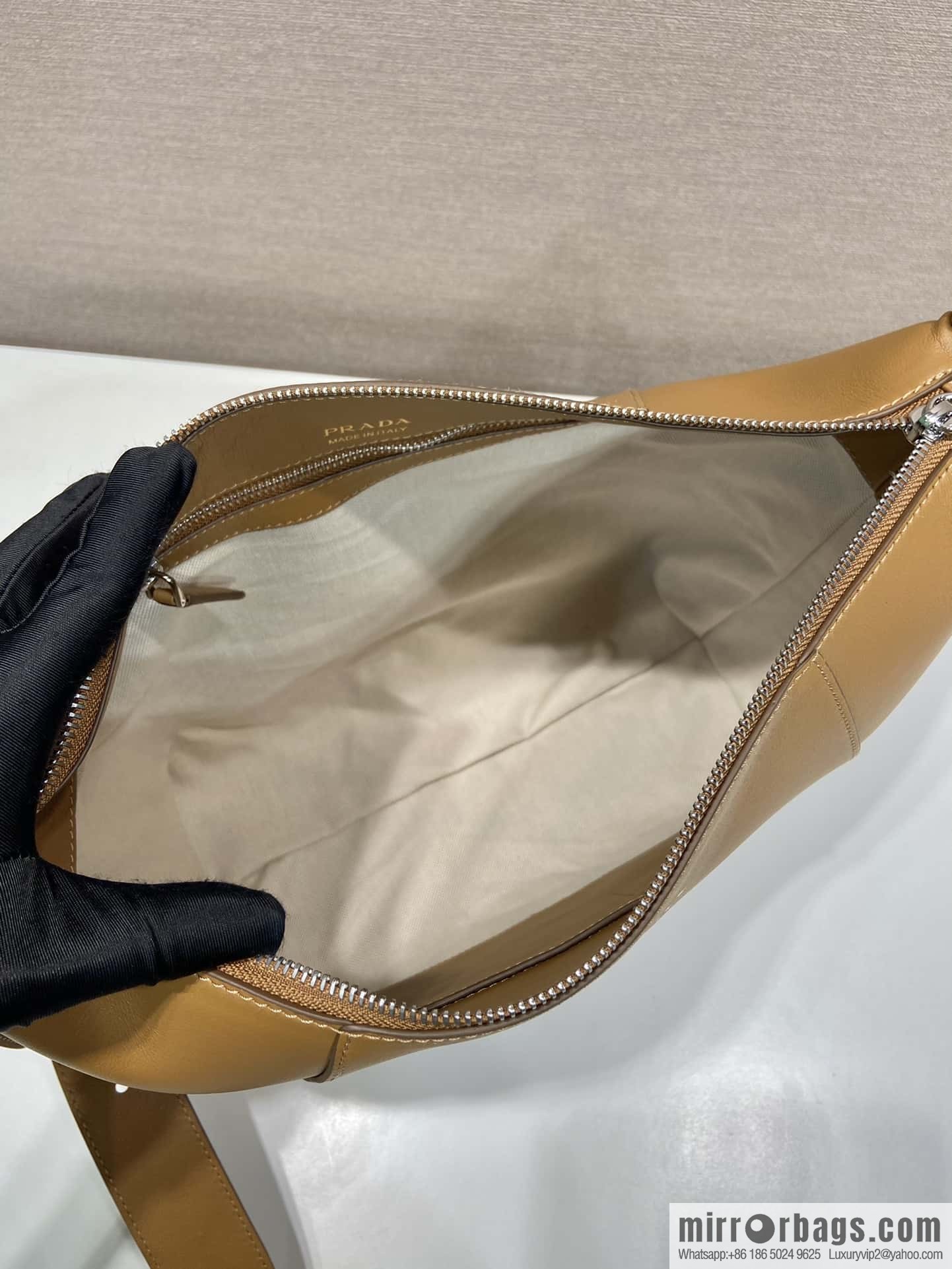 PRADA 🎉 new mailman bag 🎉 2VH177 brown
