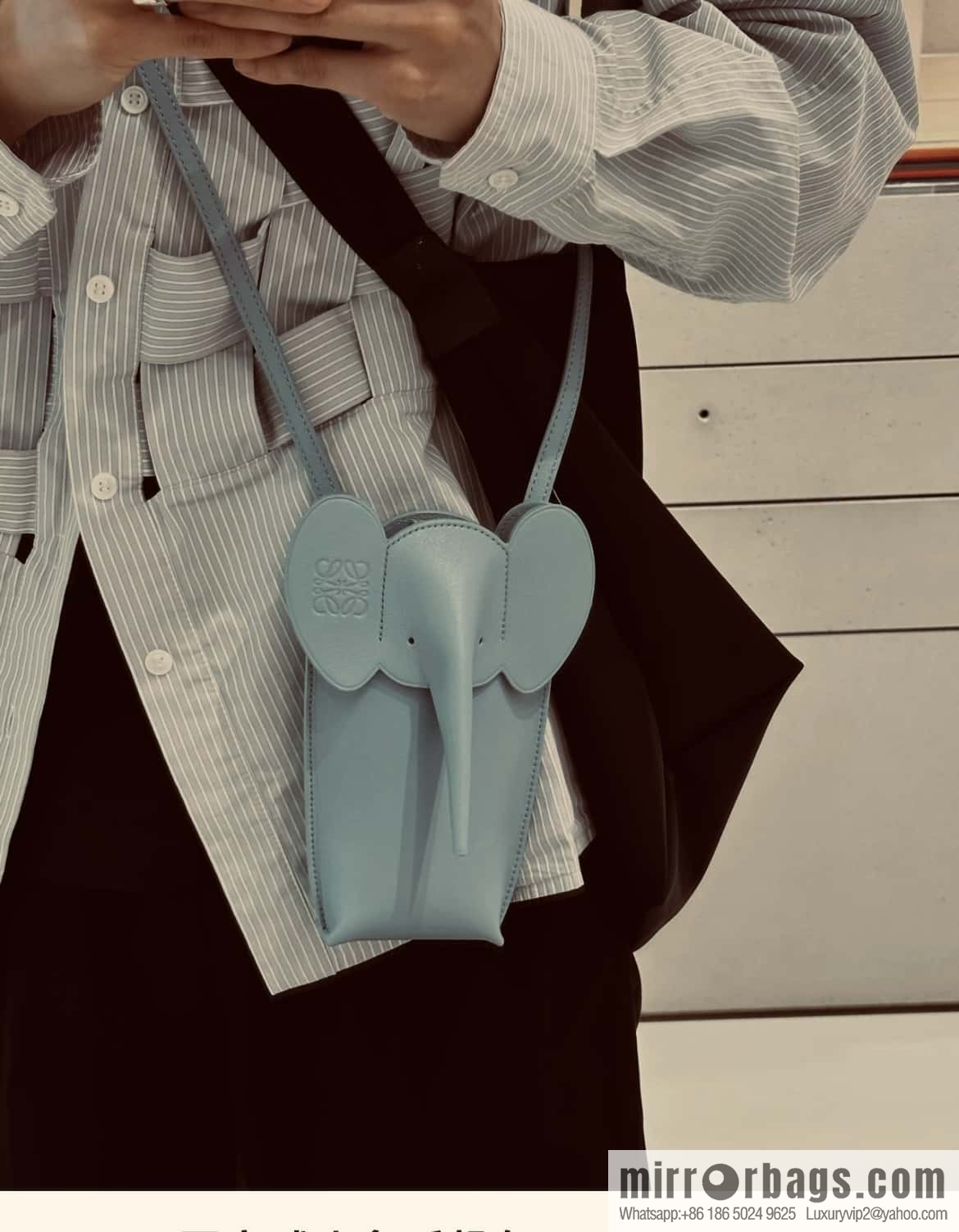 LOEWE 🐘 super act cute baby elephant mobile phone bag 0557 glacier blue