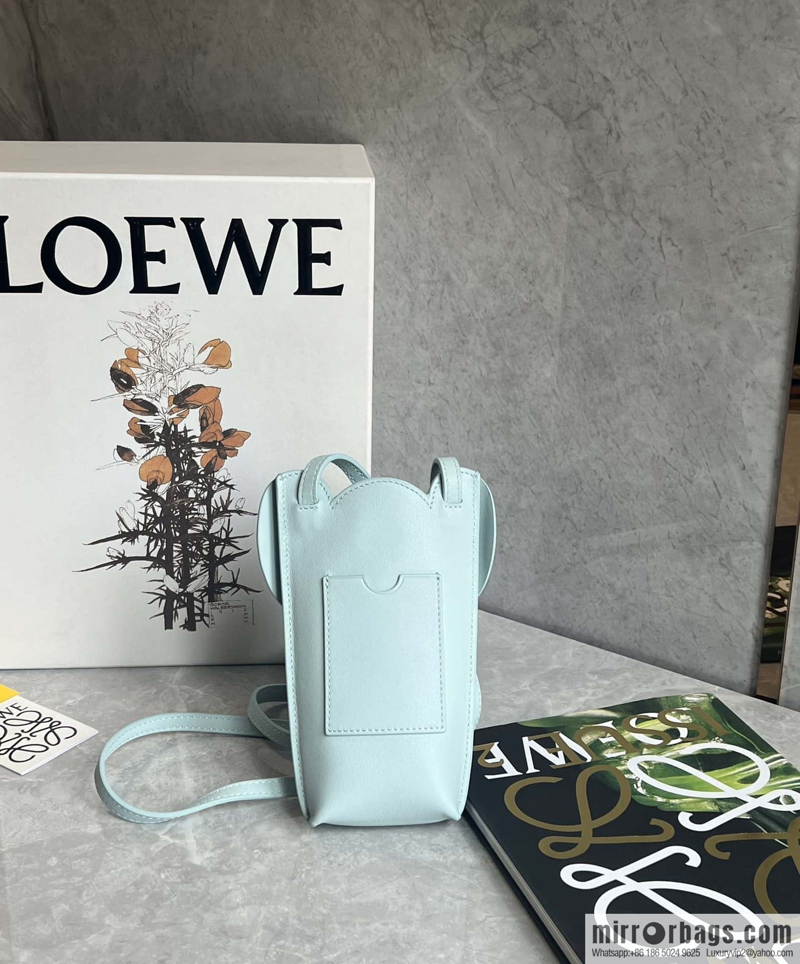 LOEWE 🐘 super act cute baby elephant mobile phone bag 0557 glacier blue