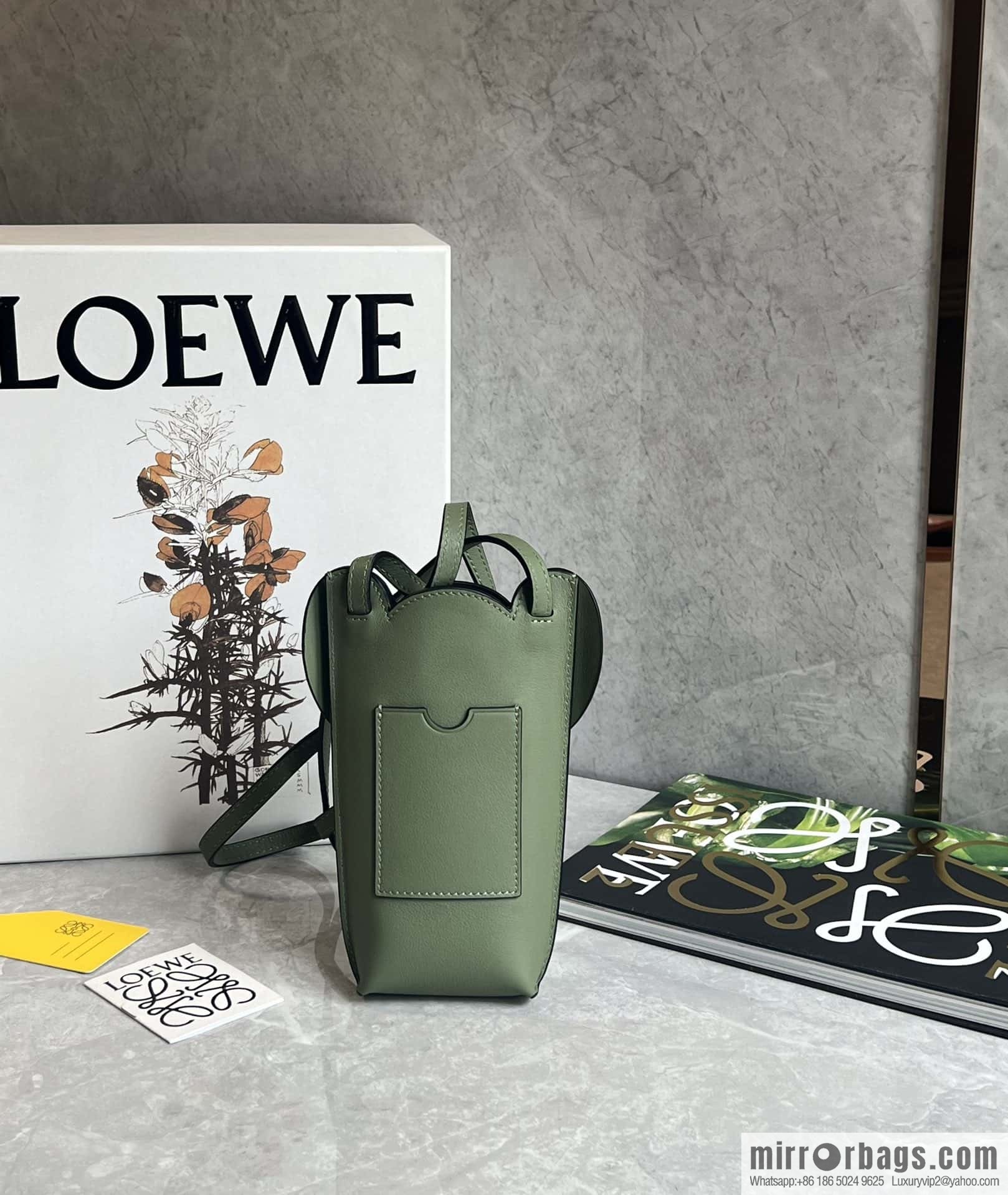 LOEWE 🐘 super act cute baby elephant mobile phone bag 0557 avocado green