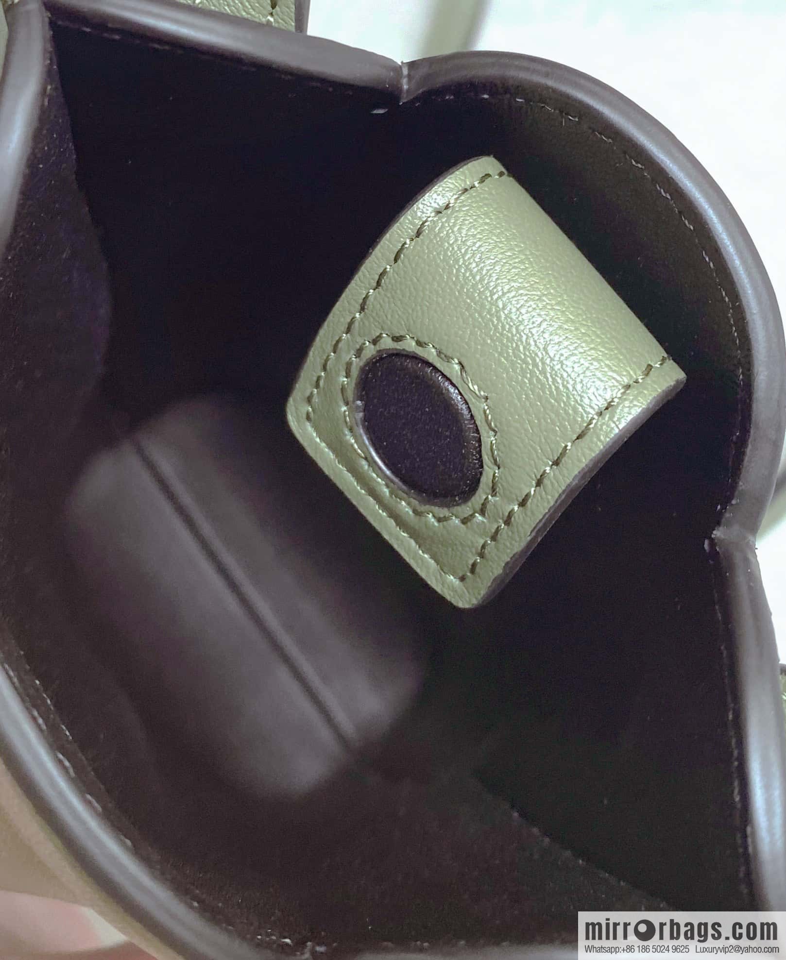 LOEWE 🐘 super act cute baby elephant mobile phone bag 0557 avocado green