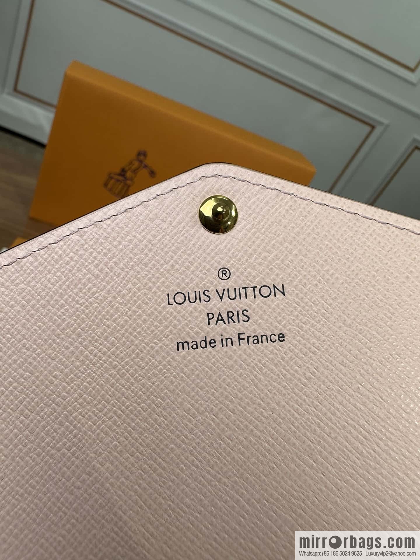 LV SARAH wallet M62235 Premium
