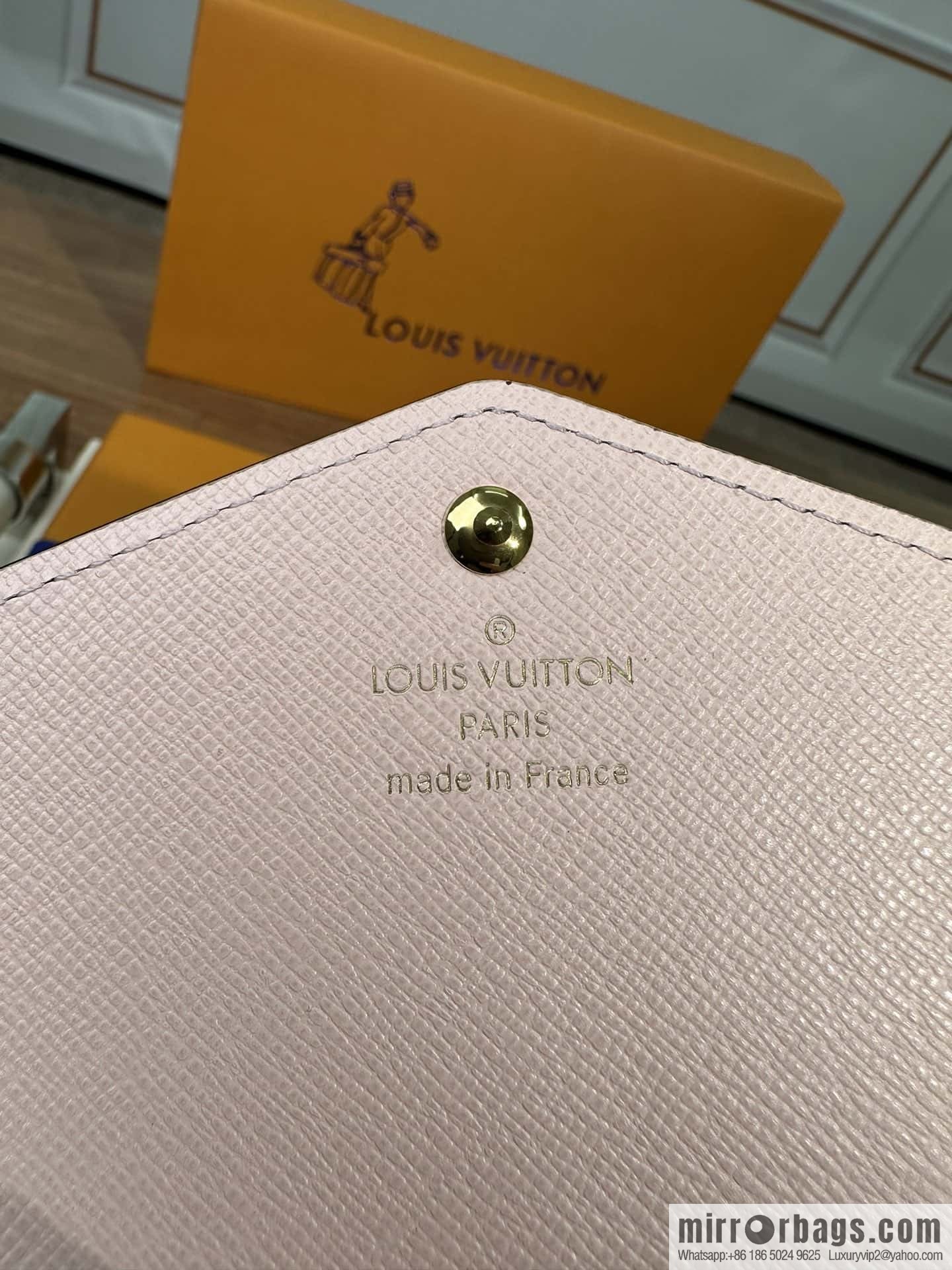 LV SARAH wallet N60114 Premium