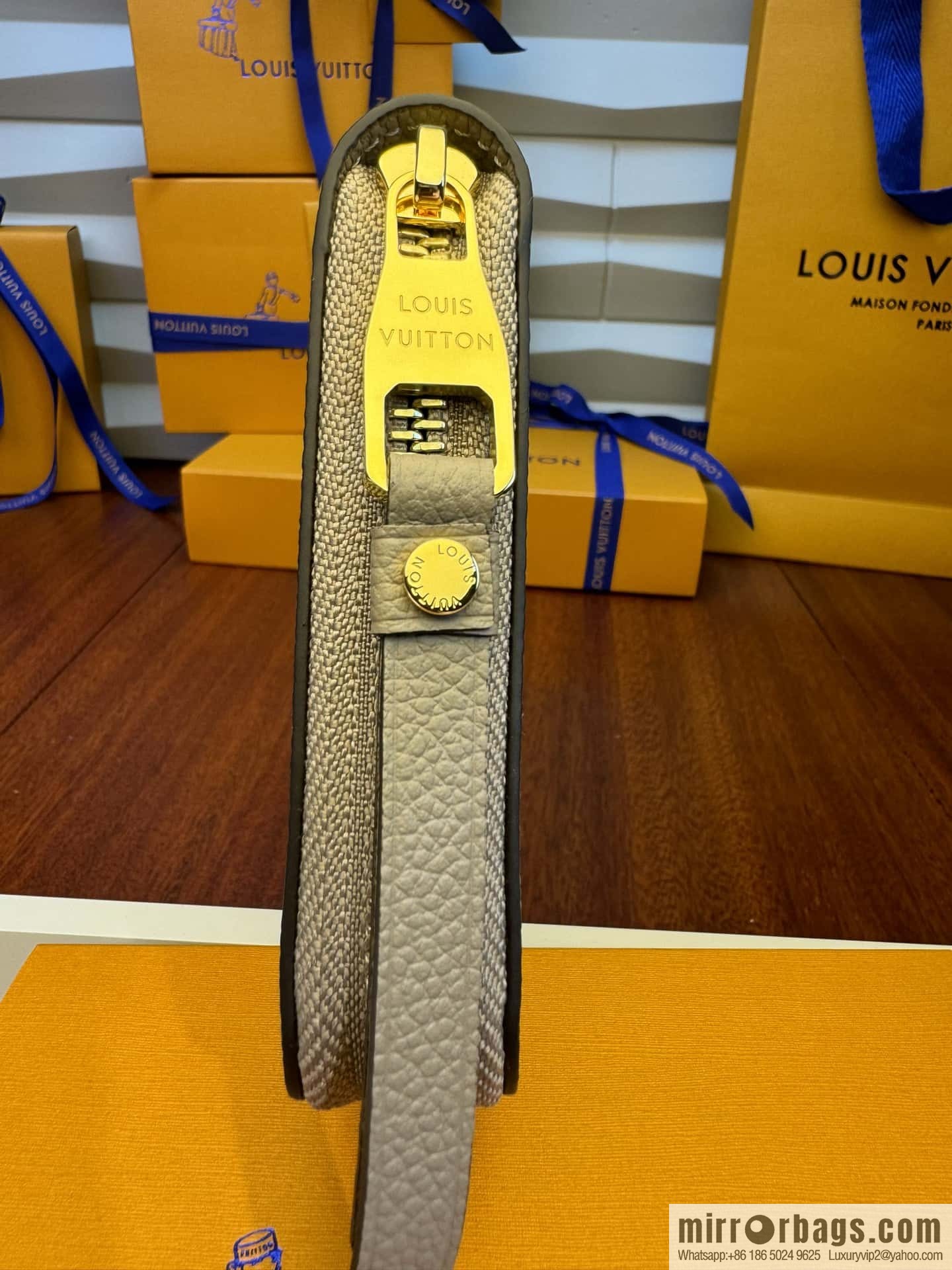 LV Zippy wallet M69794 Premium