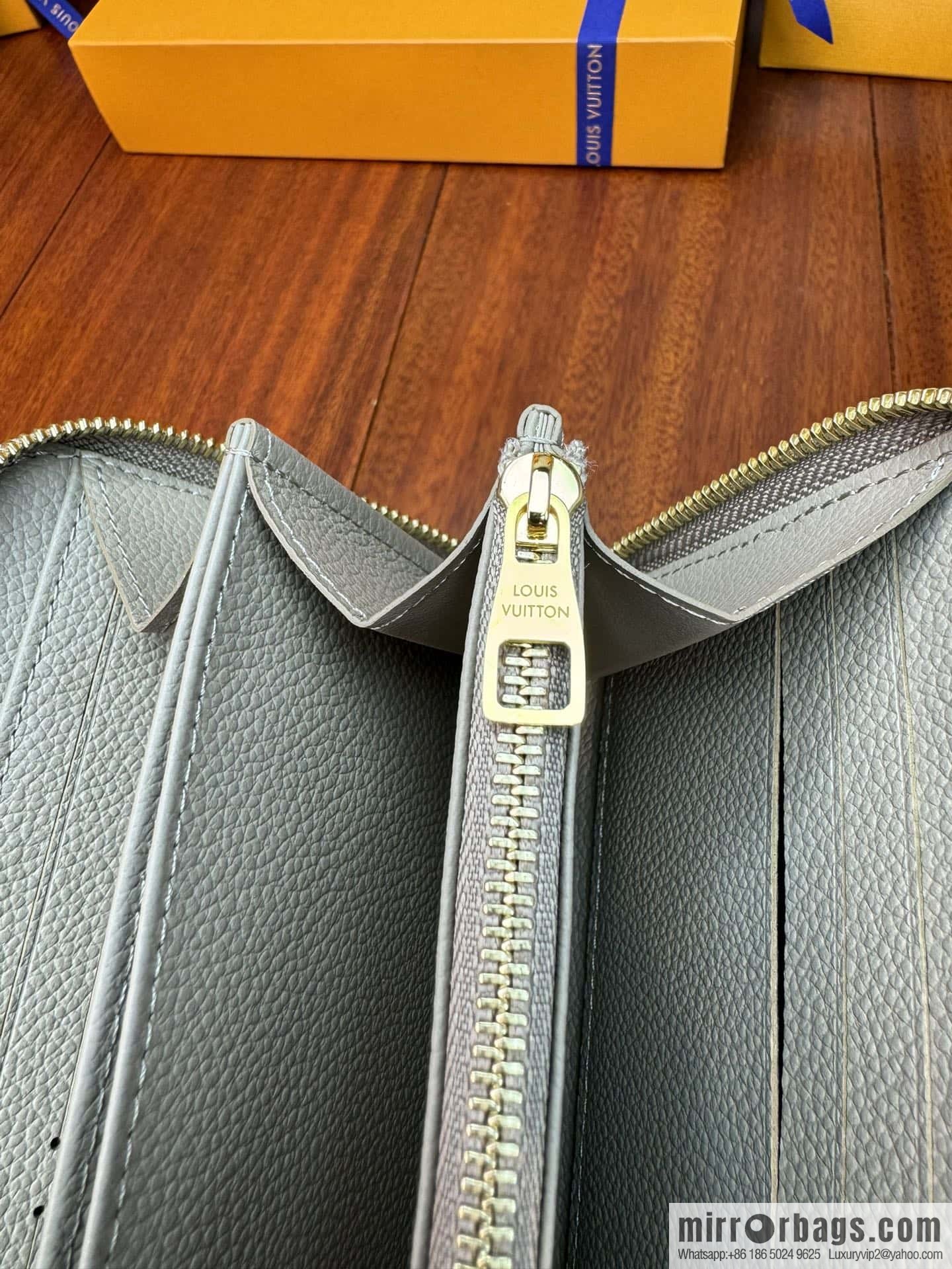 LV Zippy wallet M69794 Premium