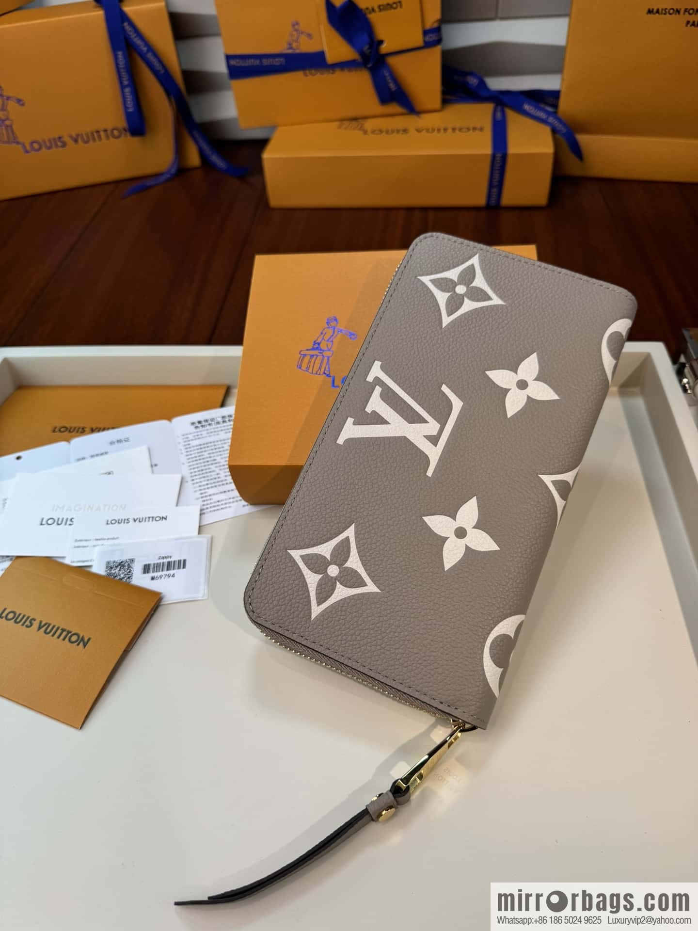 LV Zippy wallet M69794 Premium